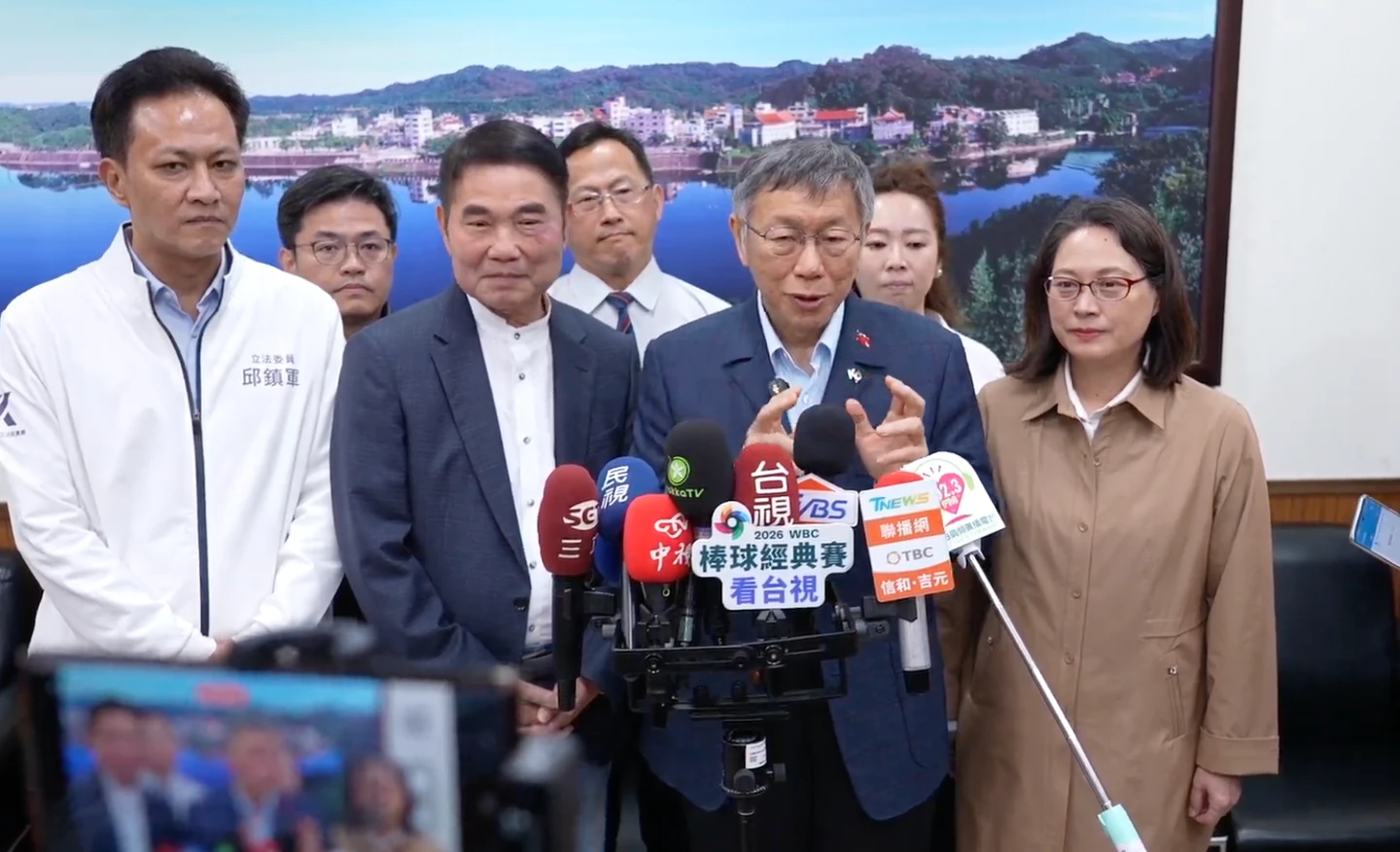 軍購案付委！柯文哲籲「立院不該有僵局」：綠白合、藍白合都不重要