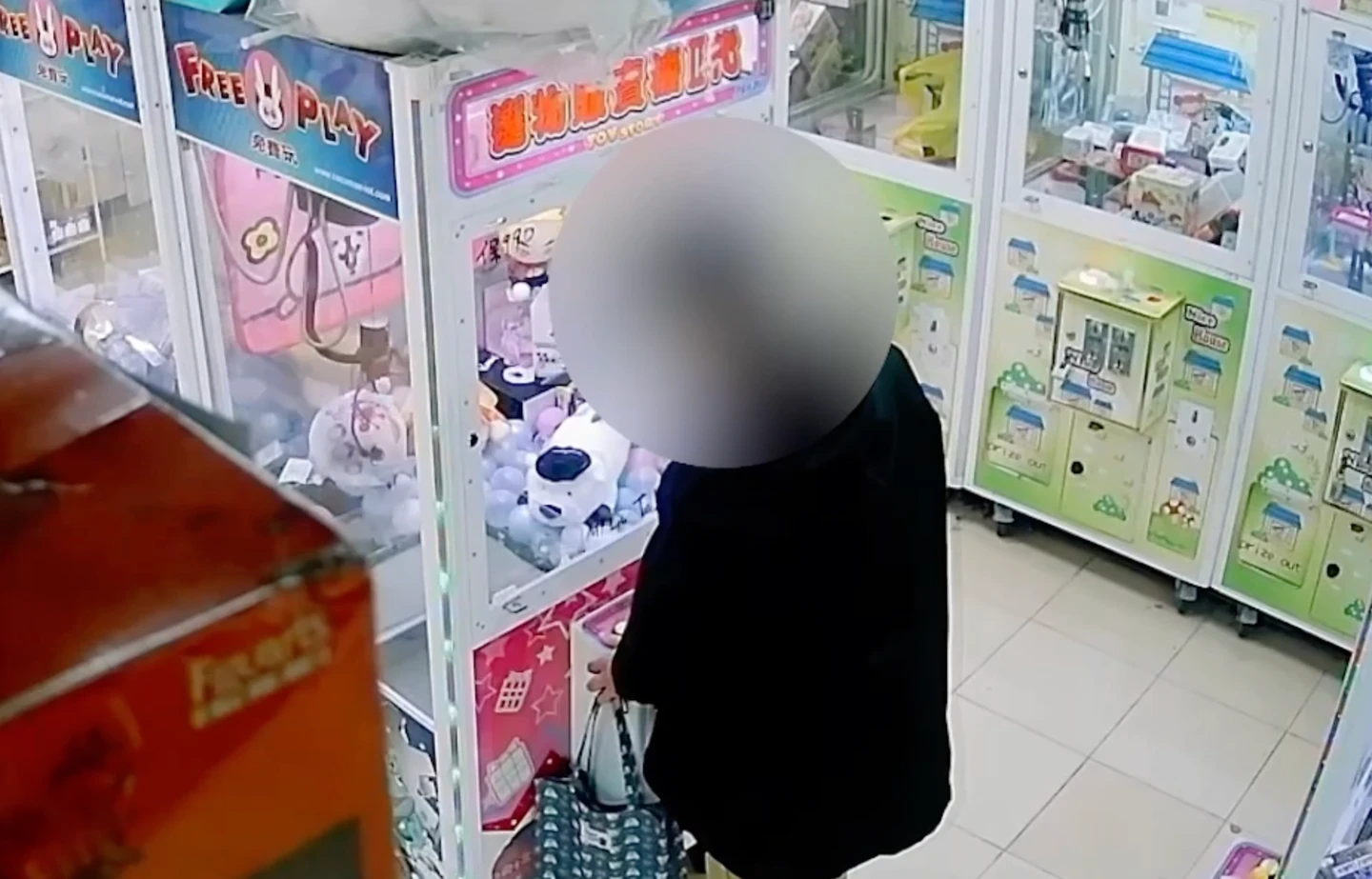 娃娃機大盜行竊前先投幣！竟為「聽聲」確認這件事　沒下手也栽了