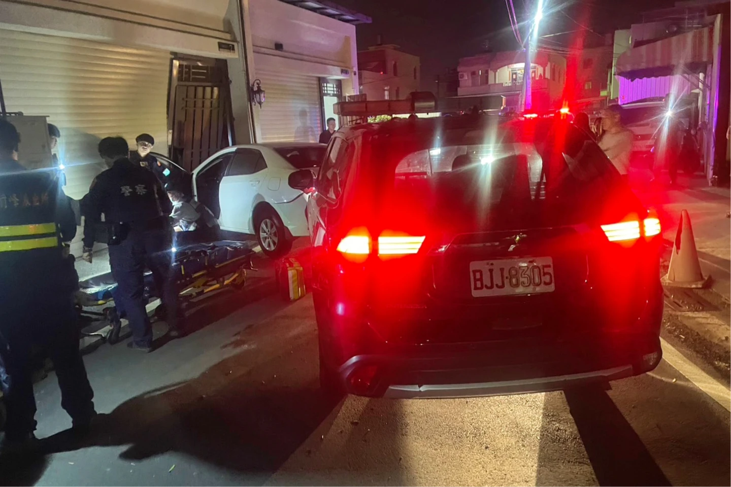 追逐片｜高雄男毒駕飆車逆向竄逃！過彎失控撞牆　慘吃3罪還遭重罰21萬