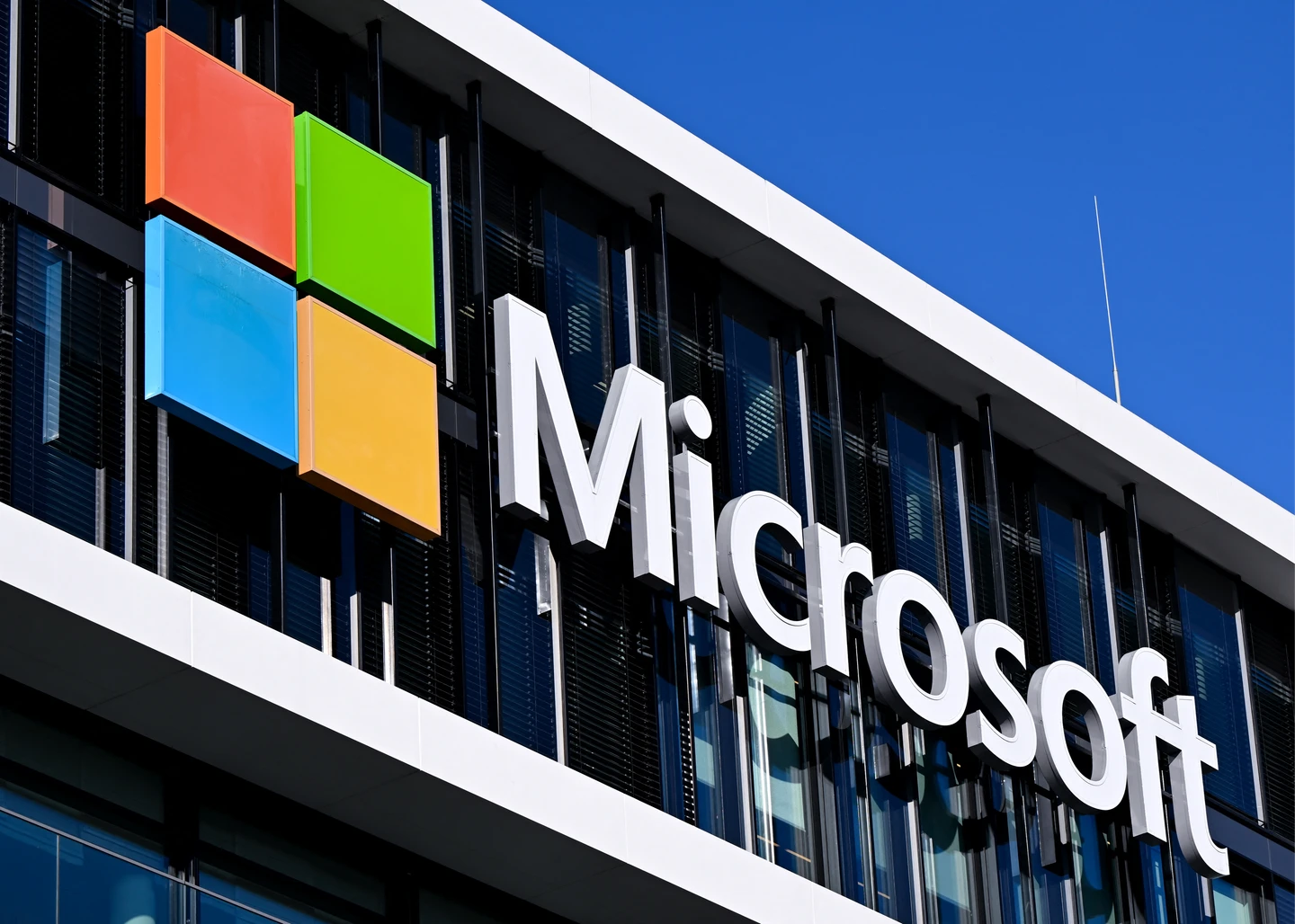 微軟日本辦公室罕見遭突襲搜查　外媒曝跟這項雲端服務有關