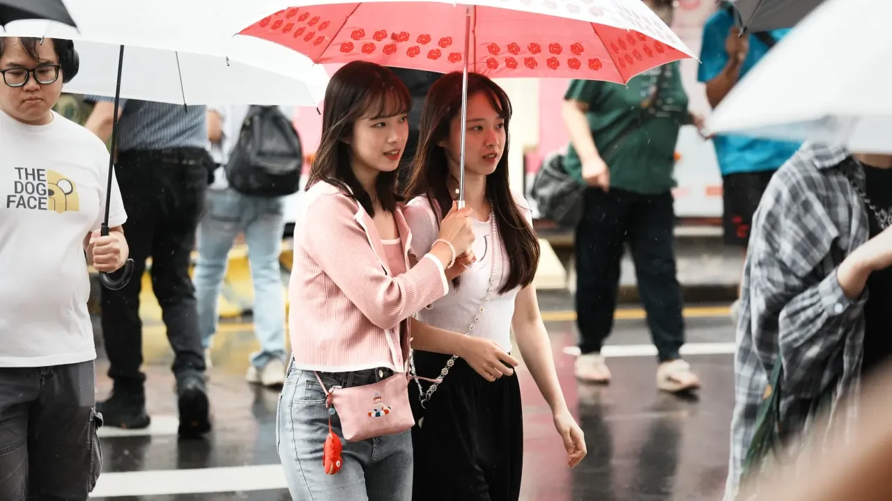 兩波鋒面接力襲台！未來一周北部留意局部雷雨　清明連假水氣偏多