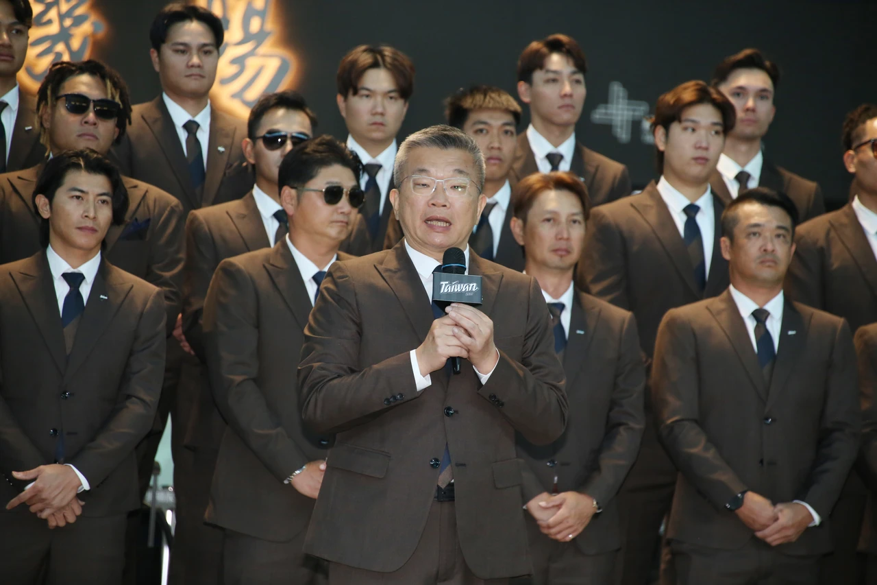 經典賽｜中華隊搭包機直飛宮崎免舟車勞頓　蔡其昌引唐詩名句壯行