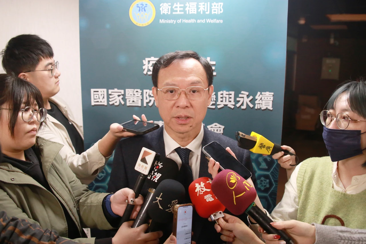 醫護偷拍病人連環爆　石崇良說重話：此風不可長、盡速從嚴處分