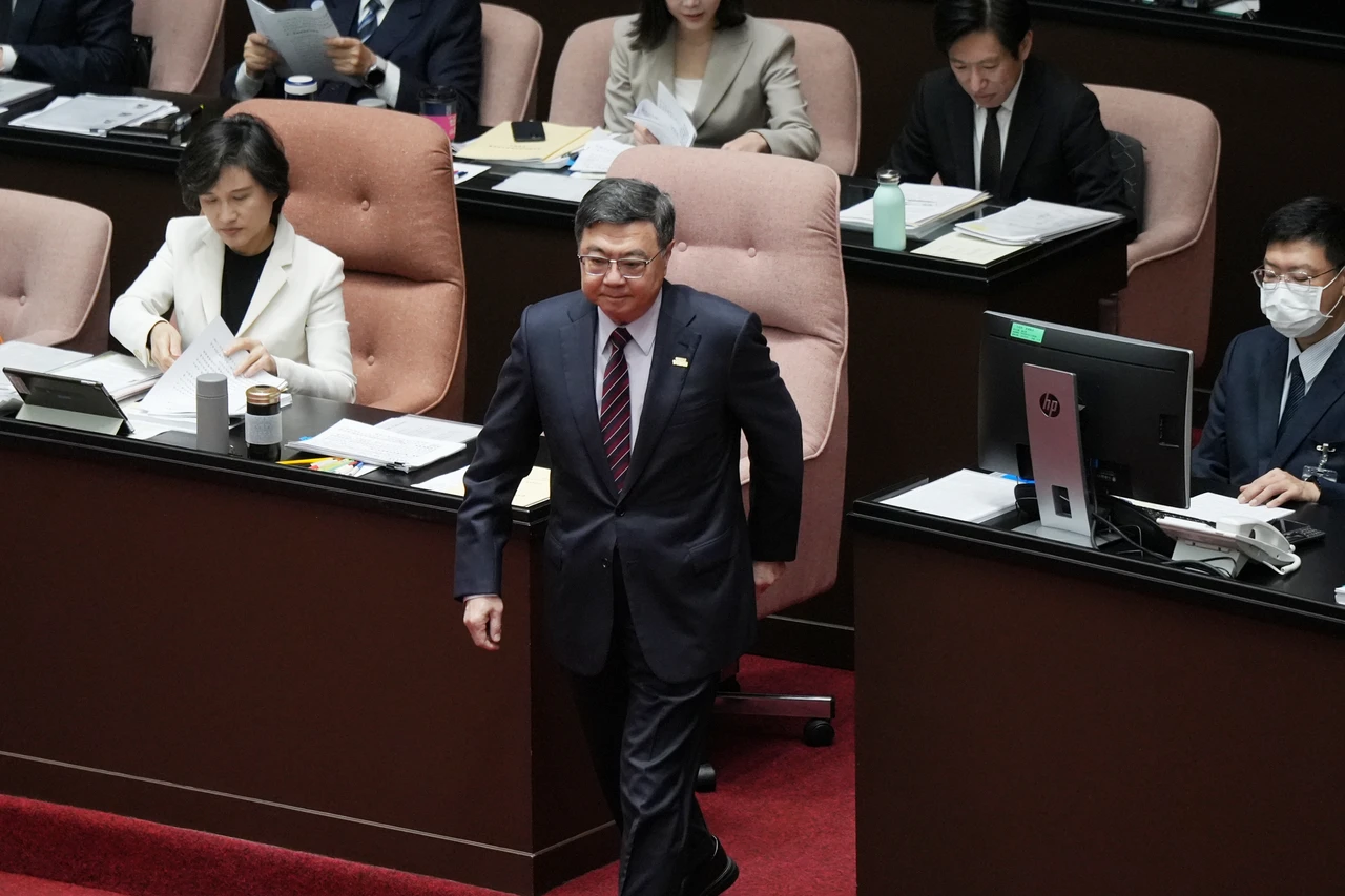 痛批修法嚴重悖離憲法！卓榮泰不副署再加3案