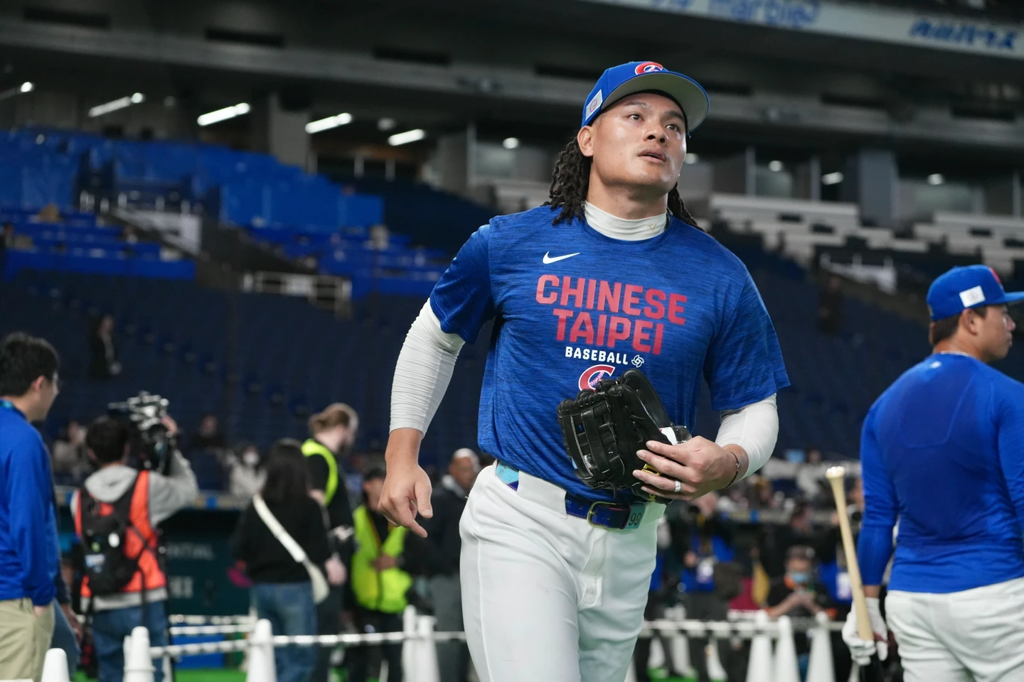 經典賽｜張育成首度解鎖東京巨蛋直呼「好棒」　守備端有1點要注意