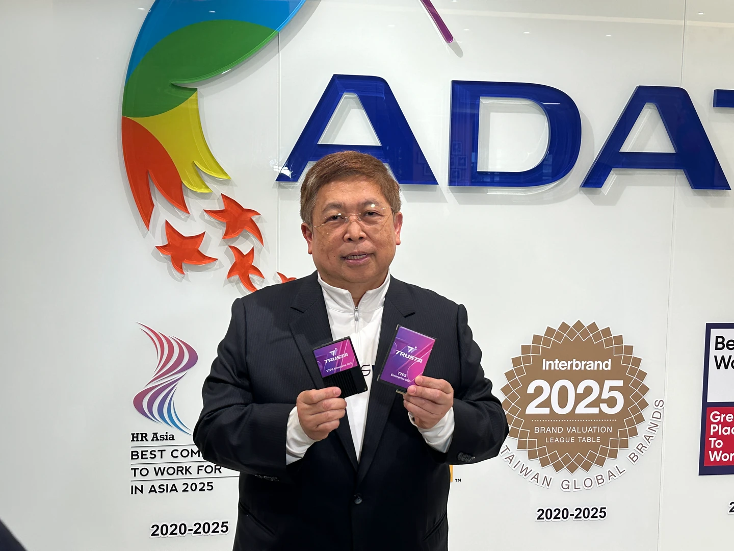 威剛法說2｜300億庫存提前達標！提一線廠7大優勢　看好NAND下半年漲幅超過DRAM