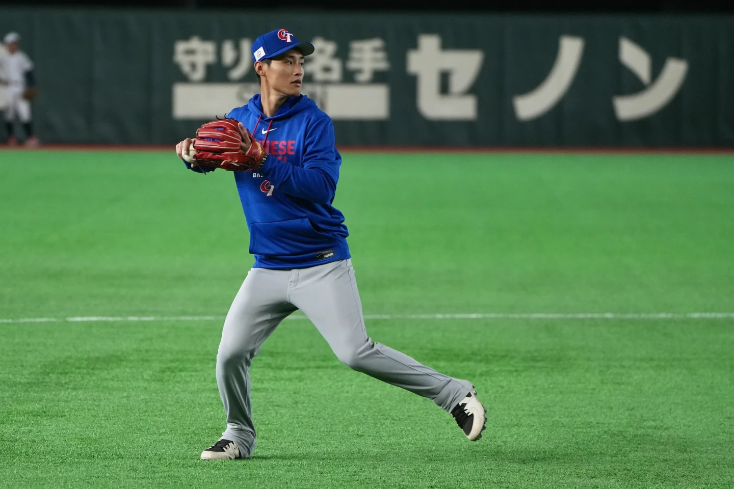 經典賽｜張政禹「支援前線」先給李灝宇大大擁抱　盼他早日上大聯盟