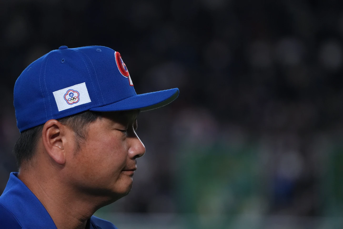 經典賽｜「東蛋慘案」再現球迷仍大聲應援　曾豪駒賽後哽咽泛淚：責任在我