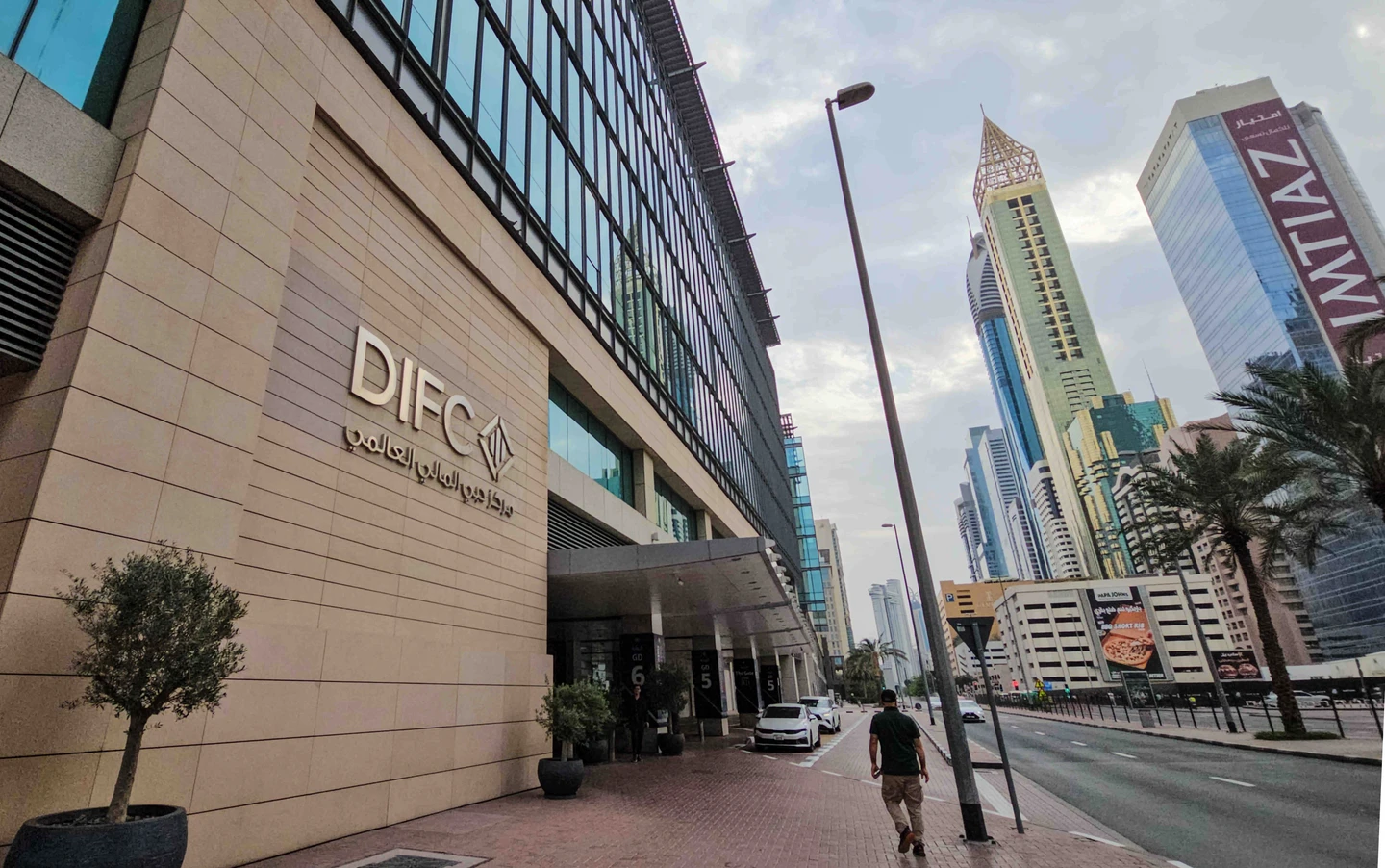 報復伊朗攻擊　阿聯考慮凍結境內革命衛隊資產