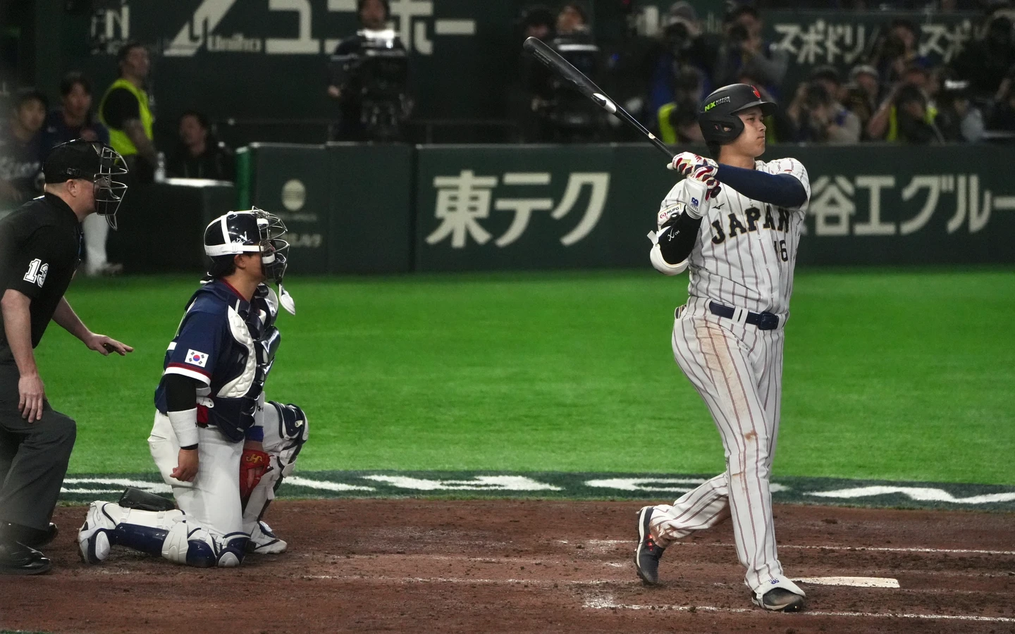 經典賽｜台灣球迷好緊張！日韓神仙打架全壘打滿天飛　5局打完5比5平手