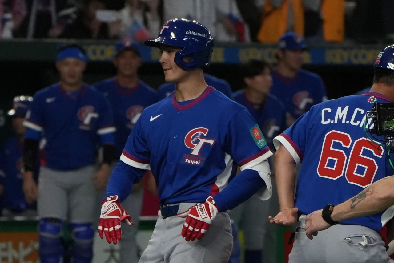 不斷更新｜台捷大戰非贏不可！費仔驚天滿貫砲　2局打完中華隊6比0領先