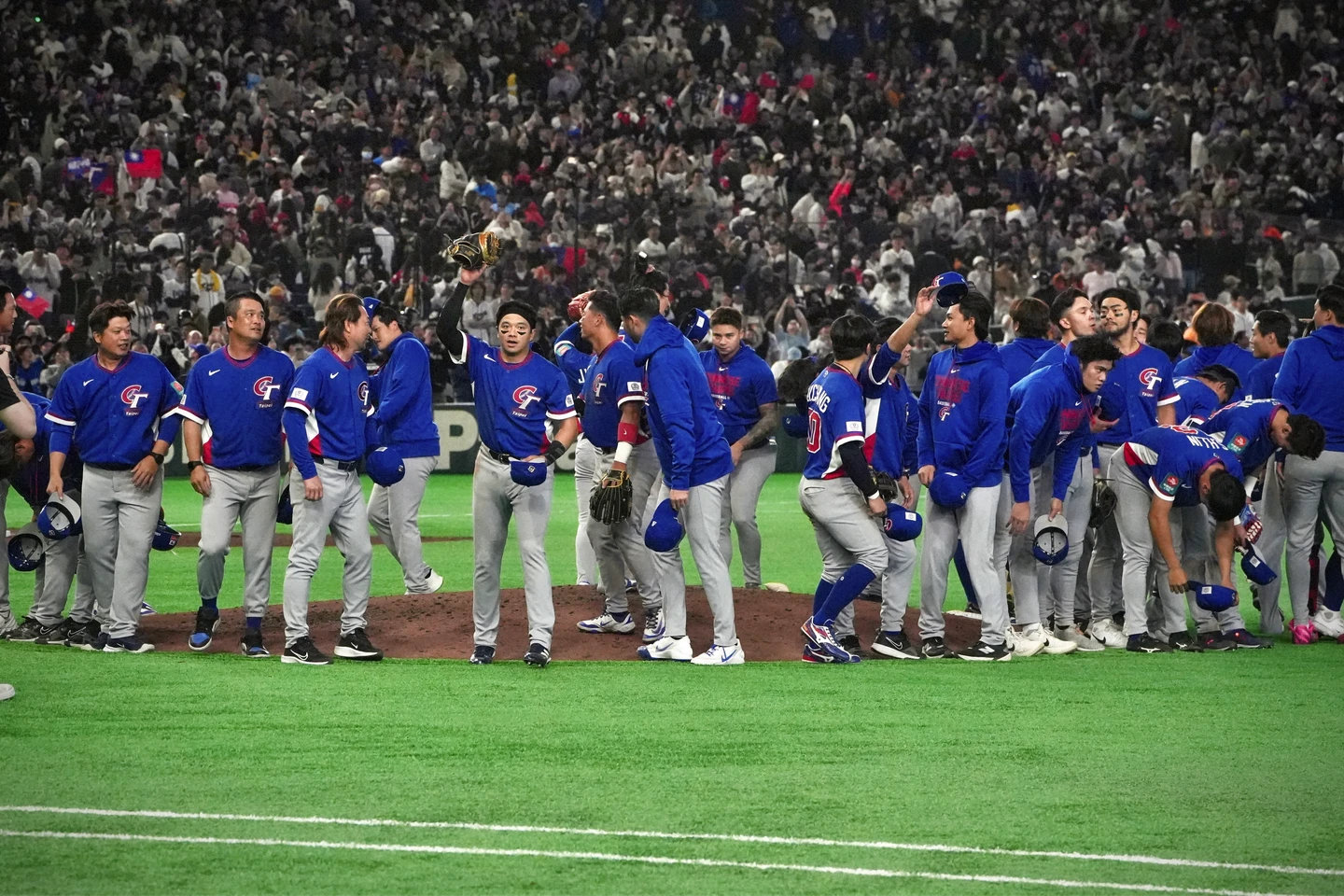 經典賽｜中華隊扳倒韓國！賴清德喊「謝謝台灣英雄」：最驕傲的Team Taiwan