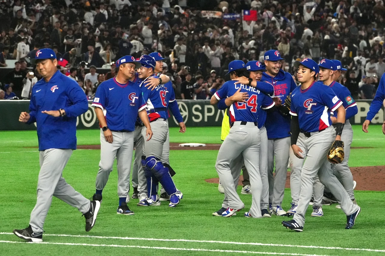 中華隊5:4贏韓國超爽！咖啡、可樂買2送2　熱狗、思樂冰買1送1　