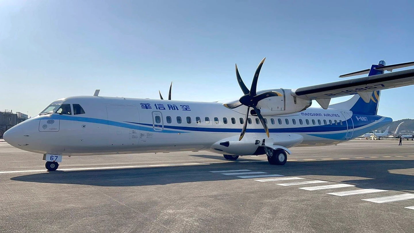 避中東戰火繞路飛8天！華信第12架ATR新機跨3大洲　今順利抵台