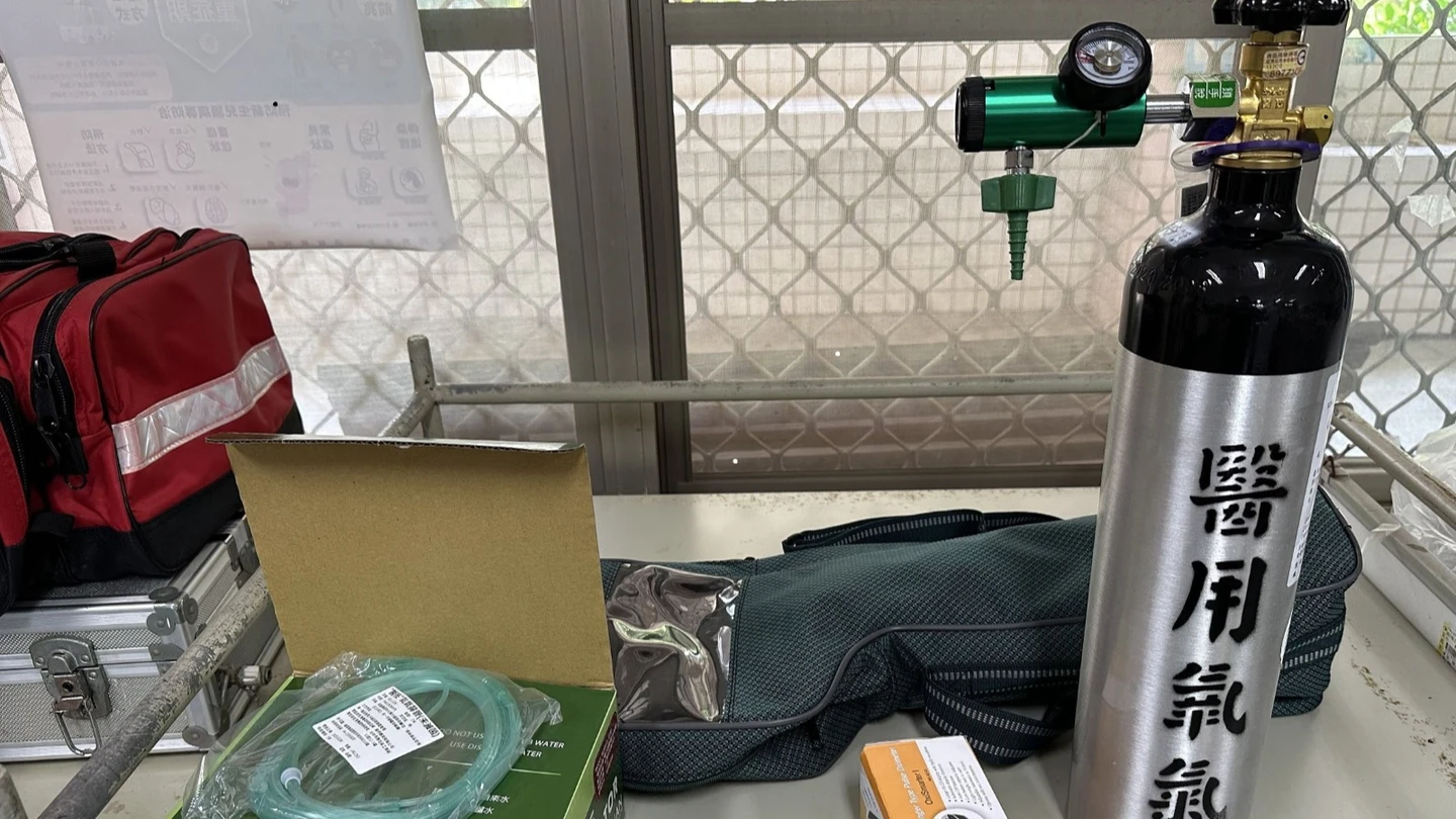 骨折固定組、甦醒器進校園！　教育部5年補助逾千校強化急救力