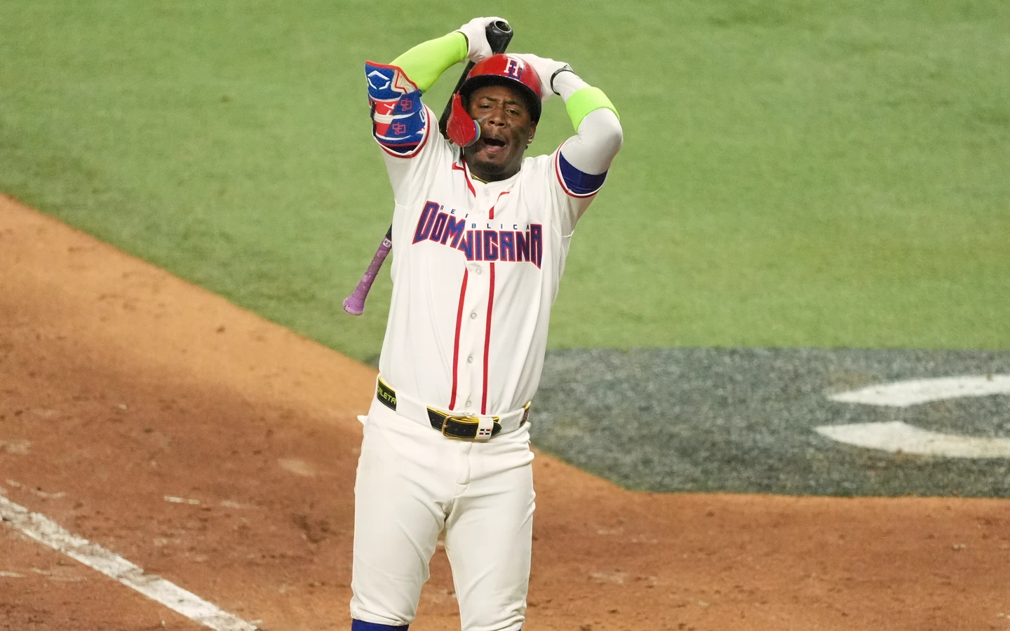 經典賽｜從保送變再見三振！主審拉弓爆爭議　多明尼加教頭這樣說