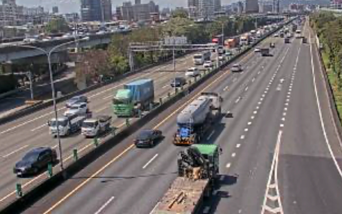 科技董座BMW鬼切釀禍！國道時速200飆出人命　害副機師撞樹慘死