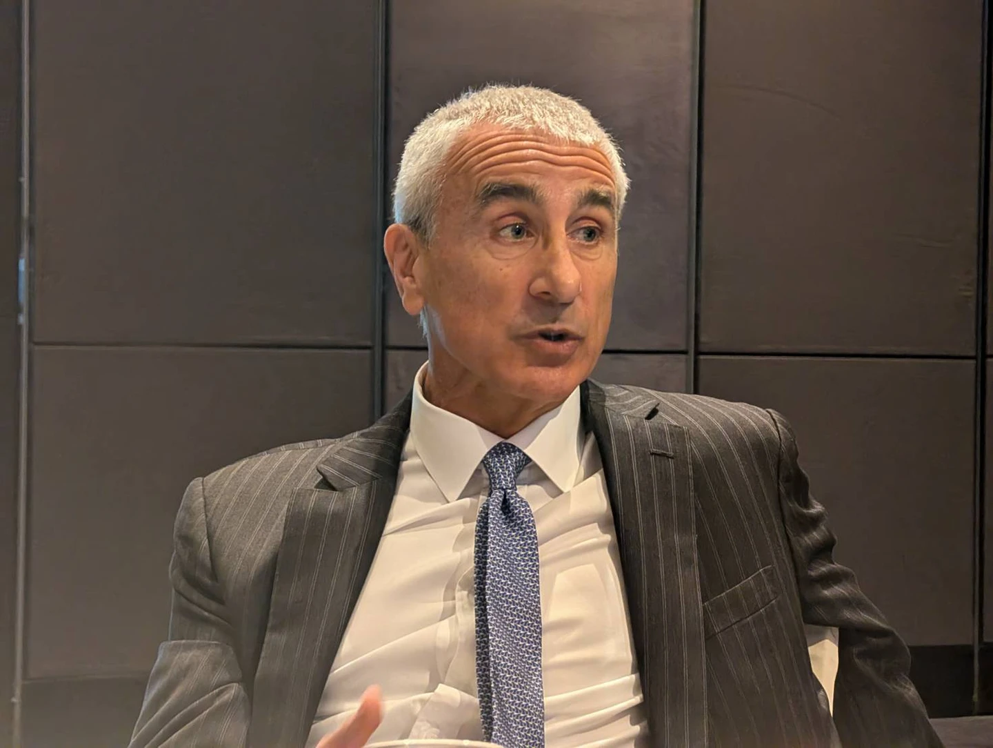 谷月涵開講2〡台灣產業集中於半導體如同荷蘭「荷蘭病」　赴海外投資可降低風險及緩解本土資源壓力