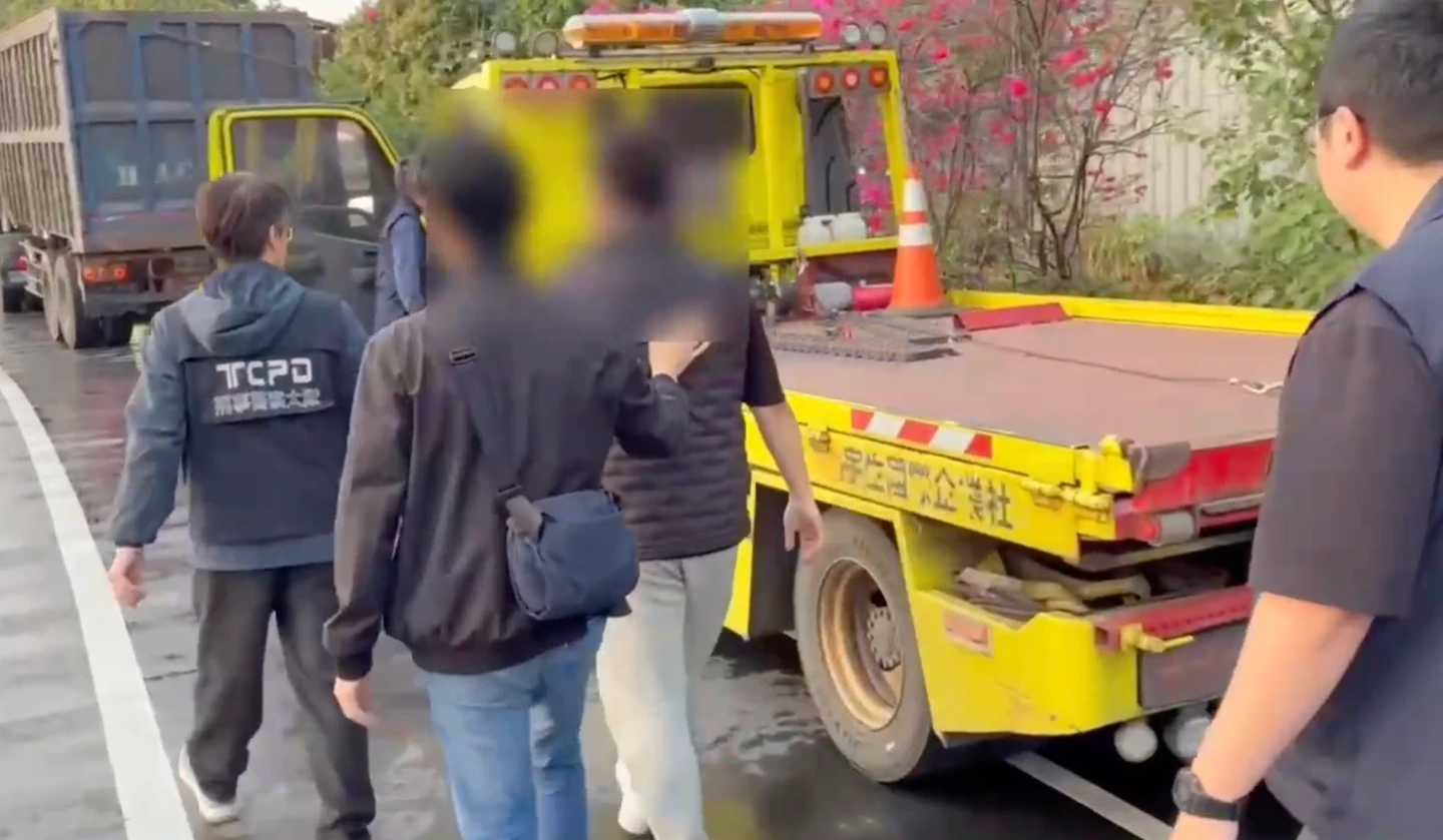 拖吊蟑螂離譜價目表曝！吊桿啟動1.6萬、石碇到新店強索6萬4　狂削百萬