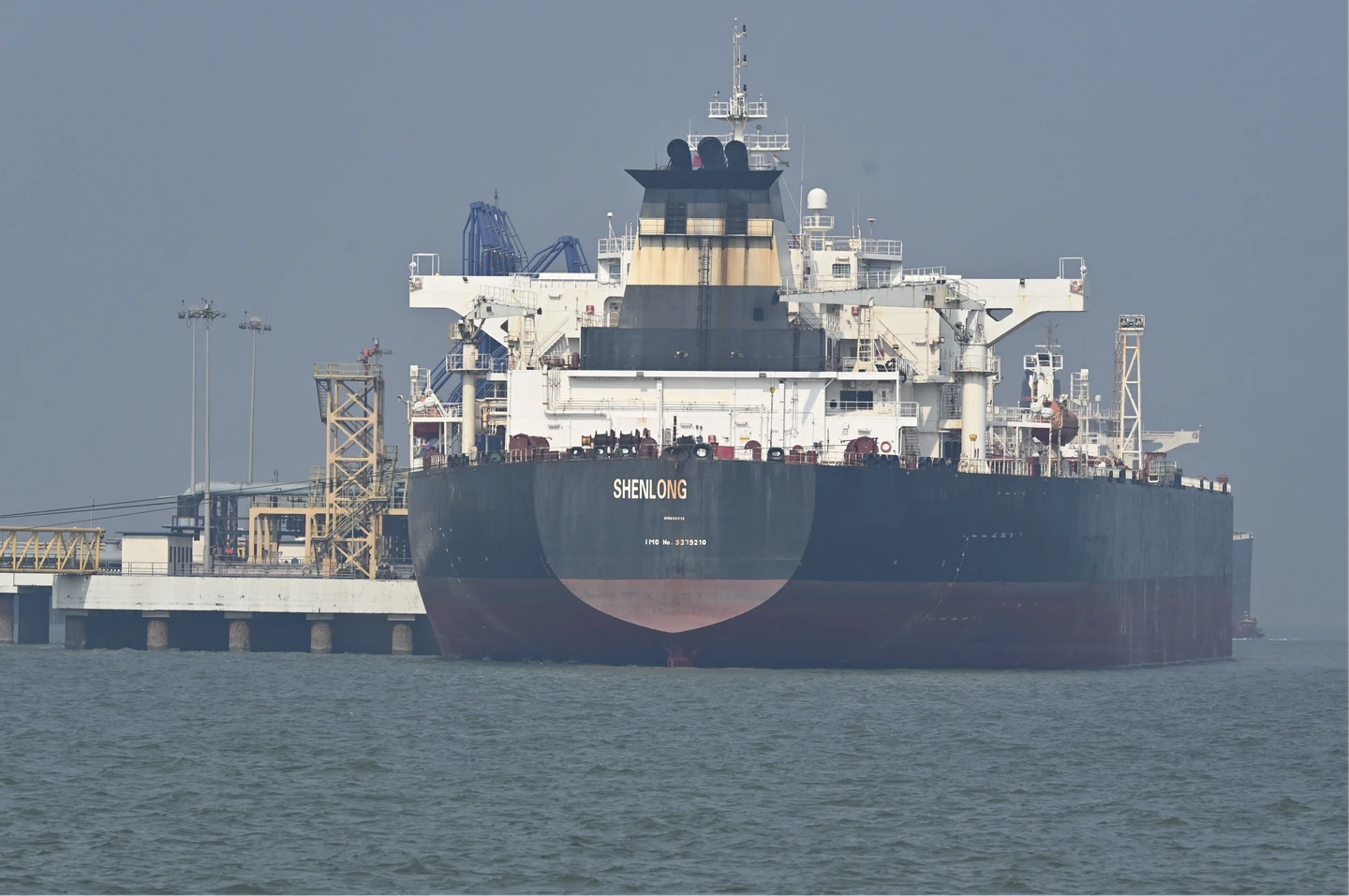 伊朗封鎖荷姆茲海峽　印度油輪關閉自動識別系統闖關成功