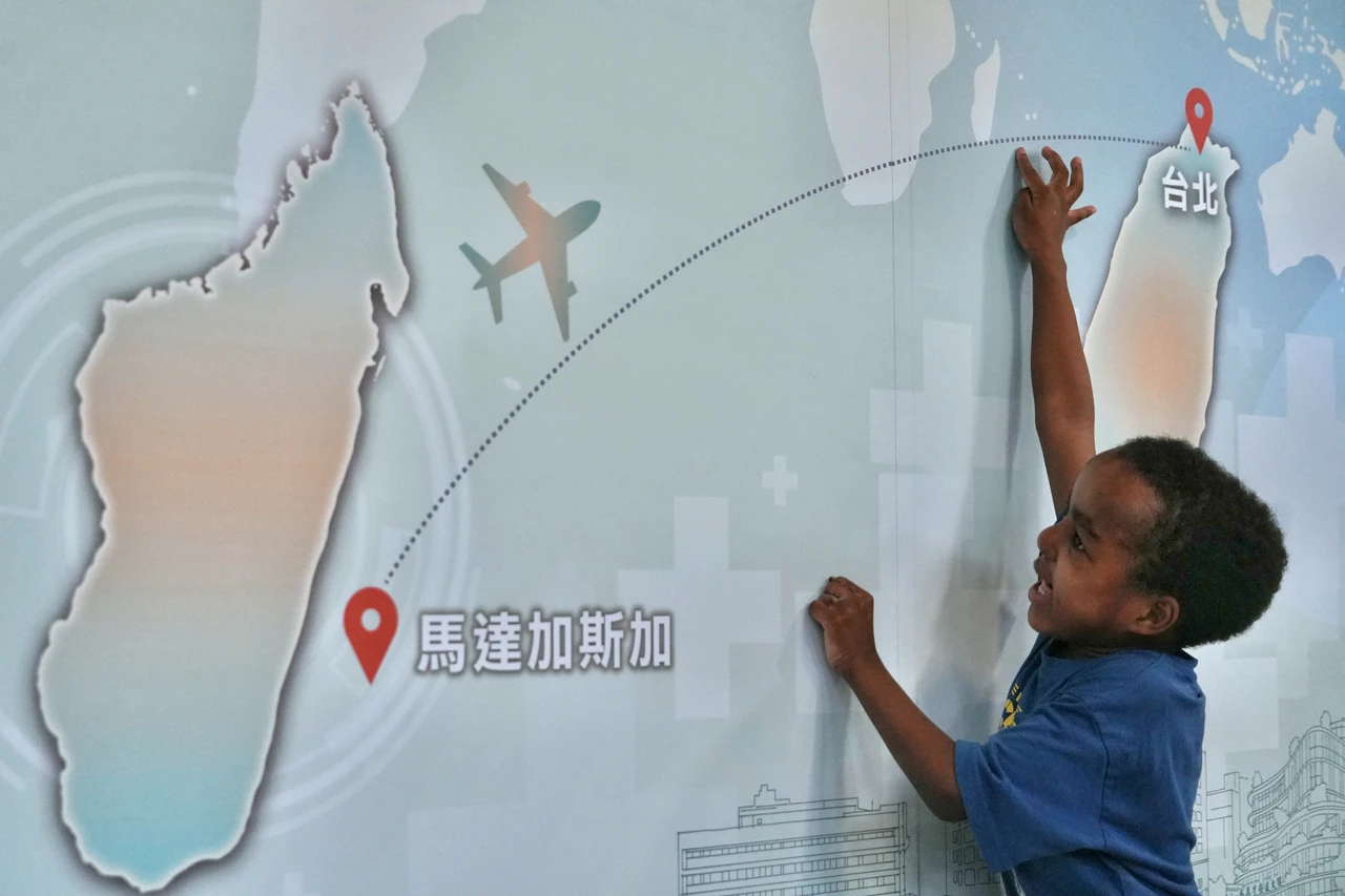 飛越半個地球的希望之路　北醫助6歲非洲男童重拾微笑與奔跑勇氣