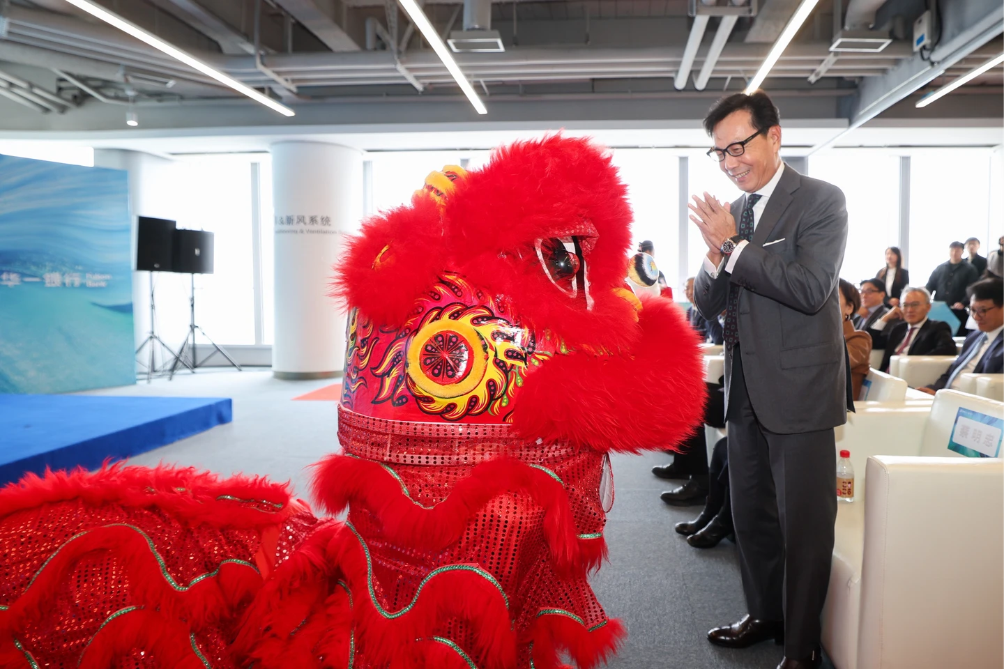 首家台資銀富邦華一進駐杭州　蔡明忠親自開幕