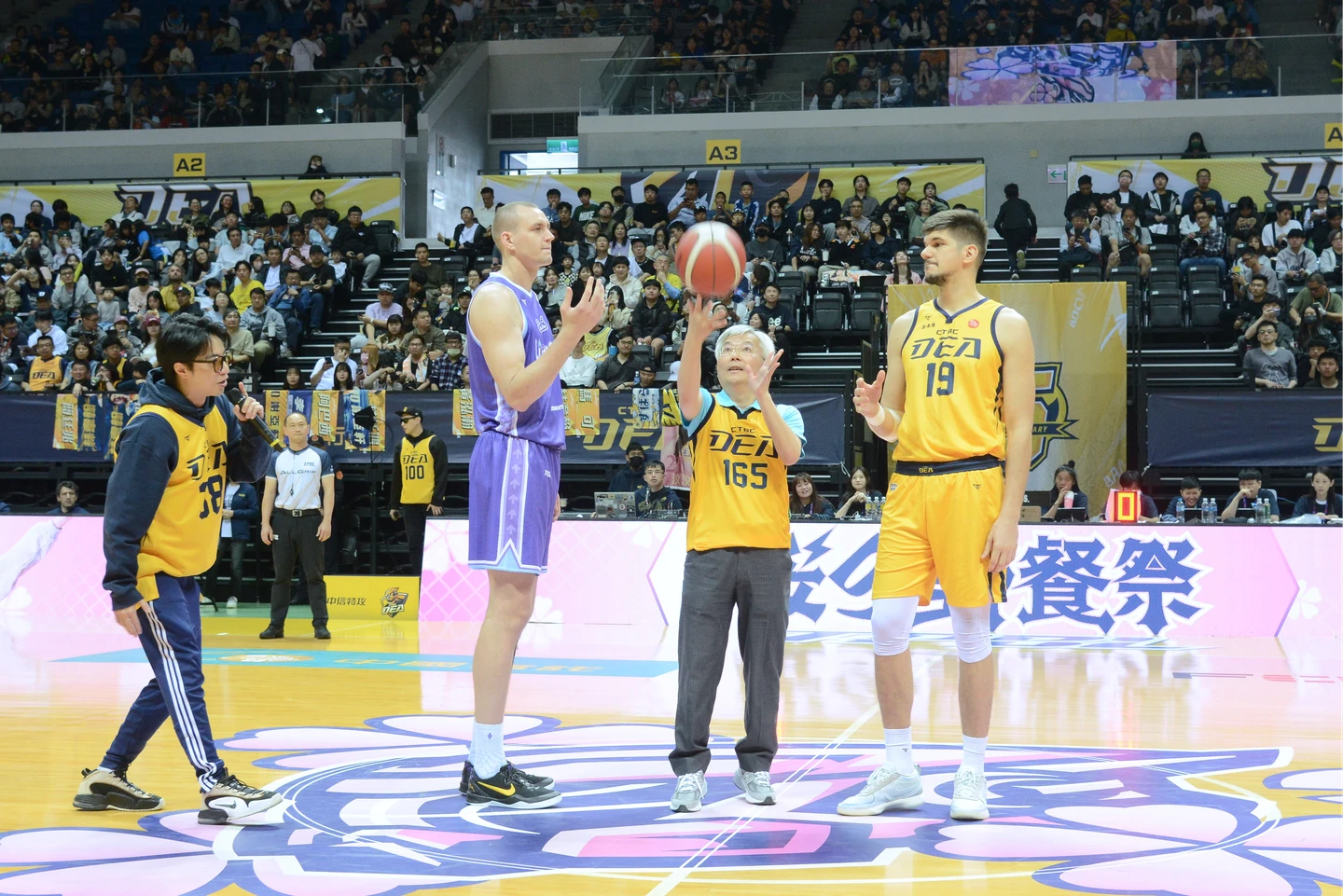 宣導片｜中信特工VS新竹工程！新莊體育球館開打　警署長張榮興親授球迷識詐秘笈　