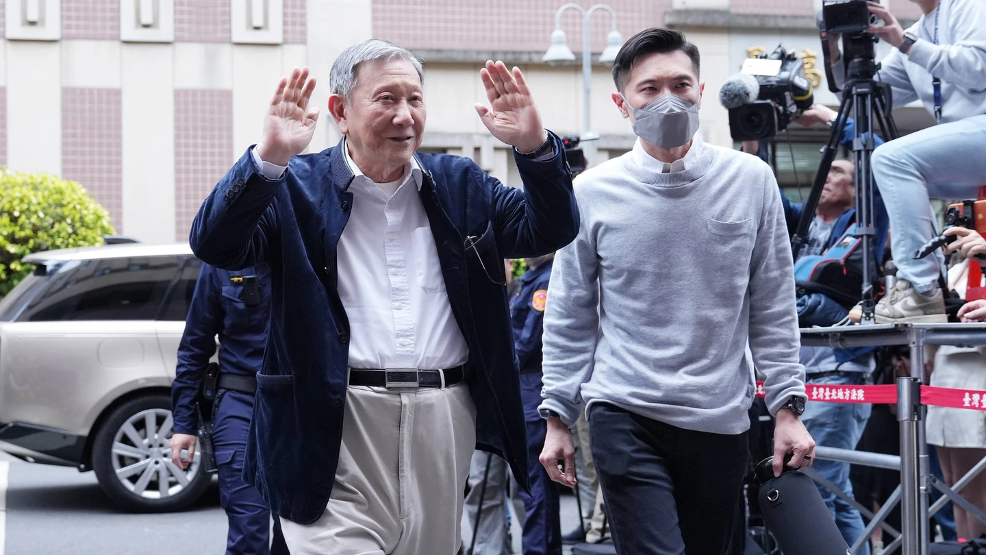 沈慶京行賄柯文哲210萬重判10年！　「小沈1500」法官未採信　