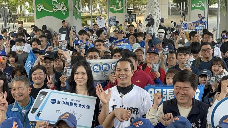 張育成任中捷安全大使！最愛台中這一味　大讚老婆「神隊友」