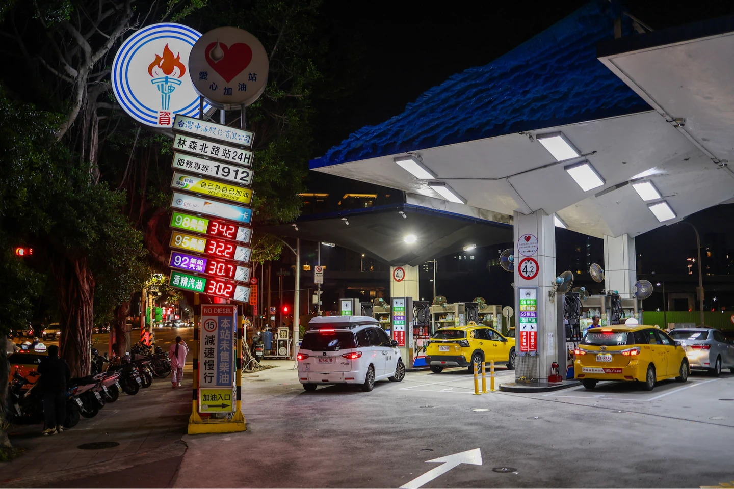 伊朗戰火加劇原物料短缺威脅　恐波及亞洲製造業！3大商品更稀缺