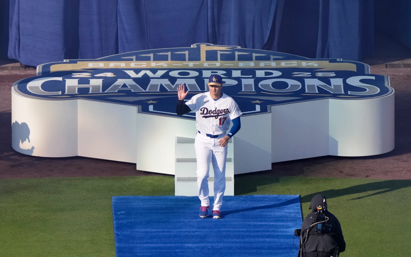 MLB｜道奇著「金色特別版球衣」迎開幕戰！大谷翔平賽前豪送隊友暖心大禮包