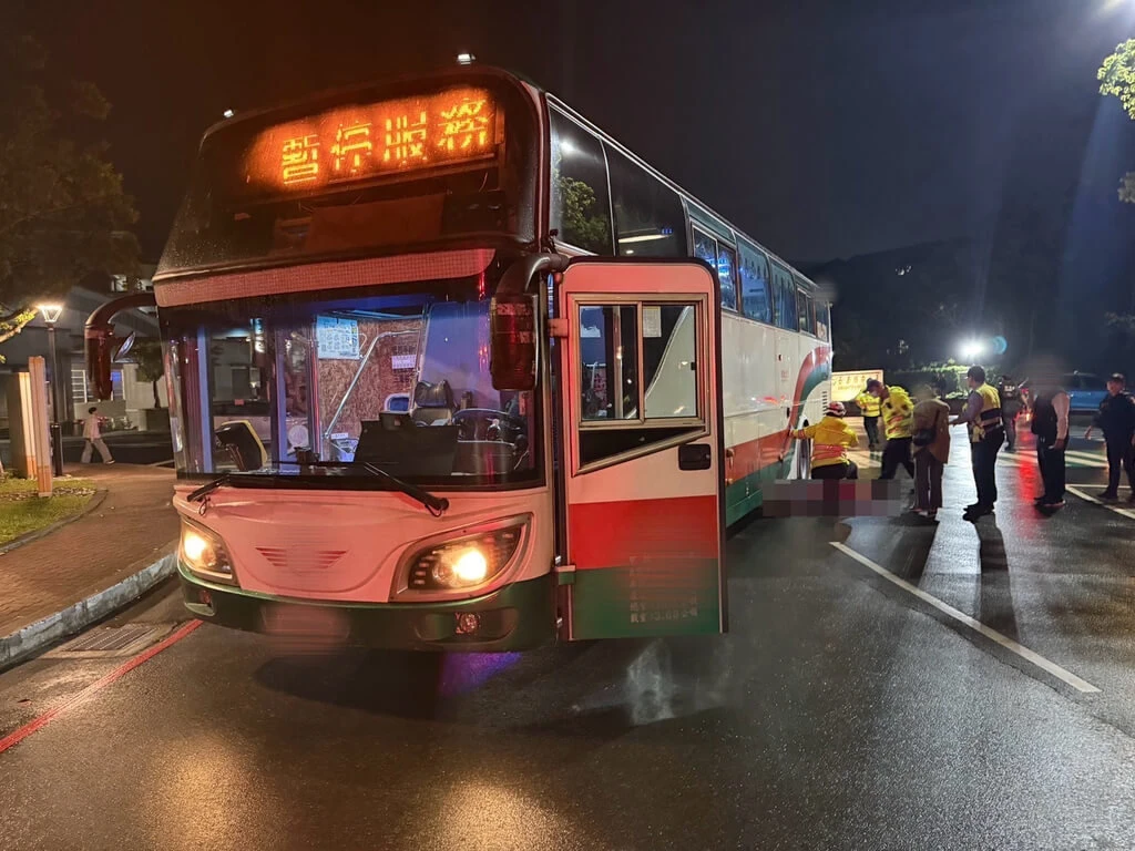 大學校內恐怖車禍！男大生遭輾生殖器截斷命危　縫回身體待接續