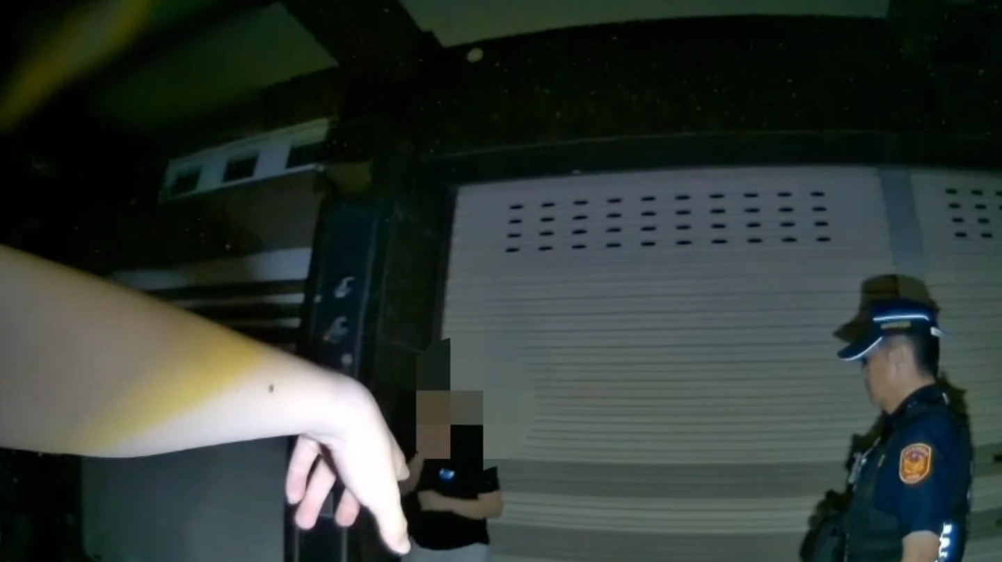 誤闖輕軌還毒駕！高雄男擺拳擊姿勢挑釁　遭警壓制噴辣椒水