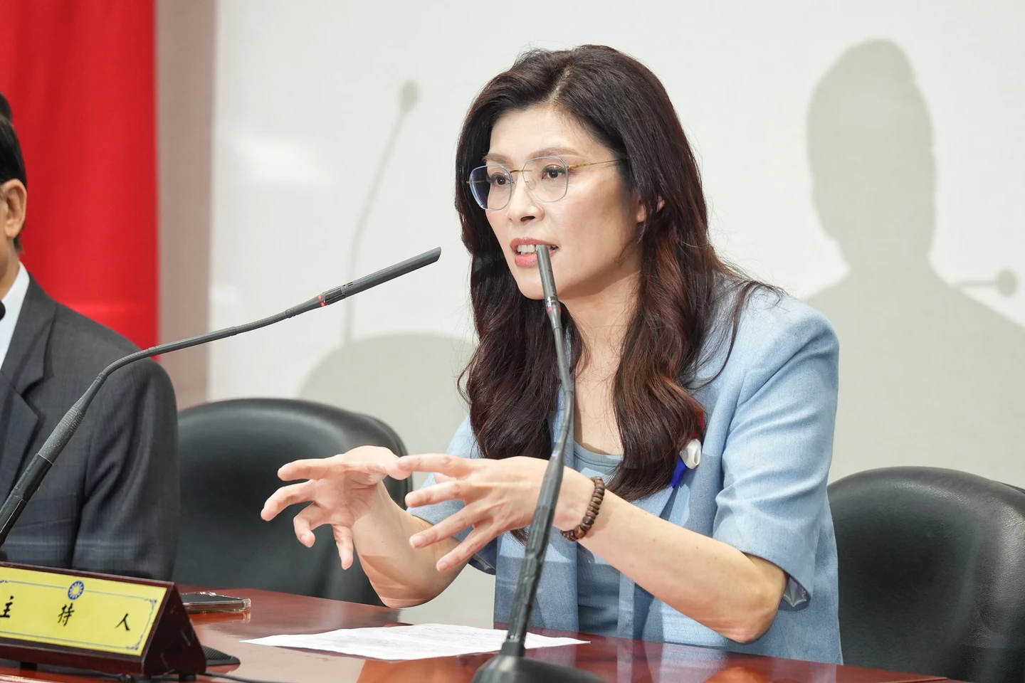 與黨中央分歧！盧秀燕挺兆元軍購　鄭麗文：姐妹情溝通從來沒問題