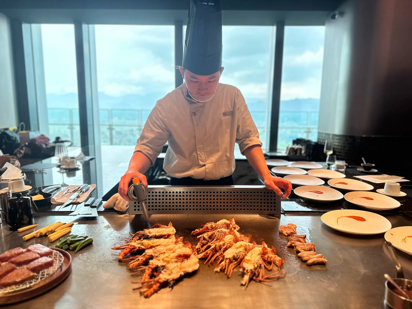 饗賓高空餐廳再+1！鐵板燒旨醞插旗信義區　今年目標展20店、進軍中南部