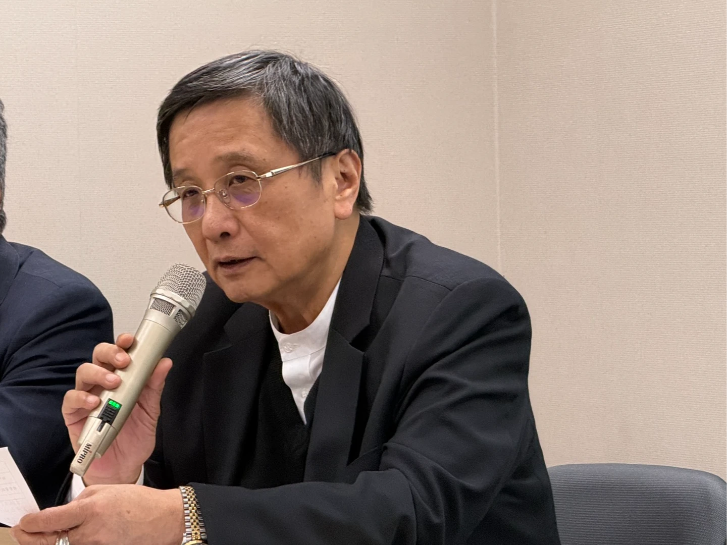 AI推動先進晶圓及封裝材料需求爆發！崇越科今明年成長動能強勁　環工在手訂單逾百億