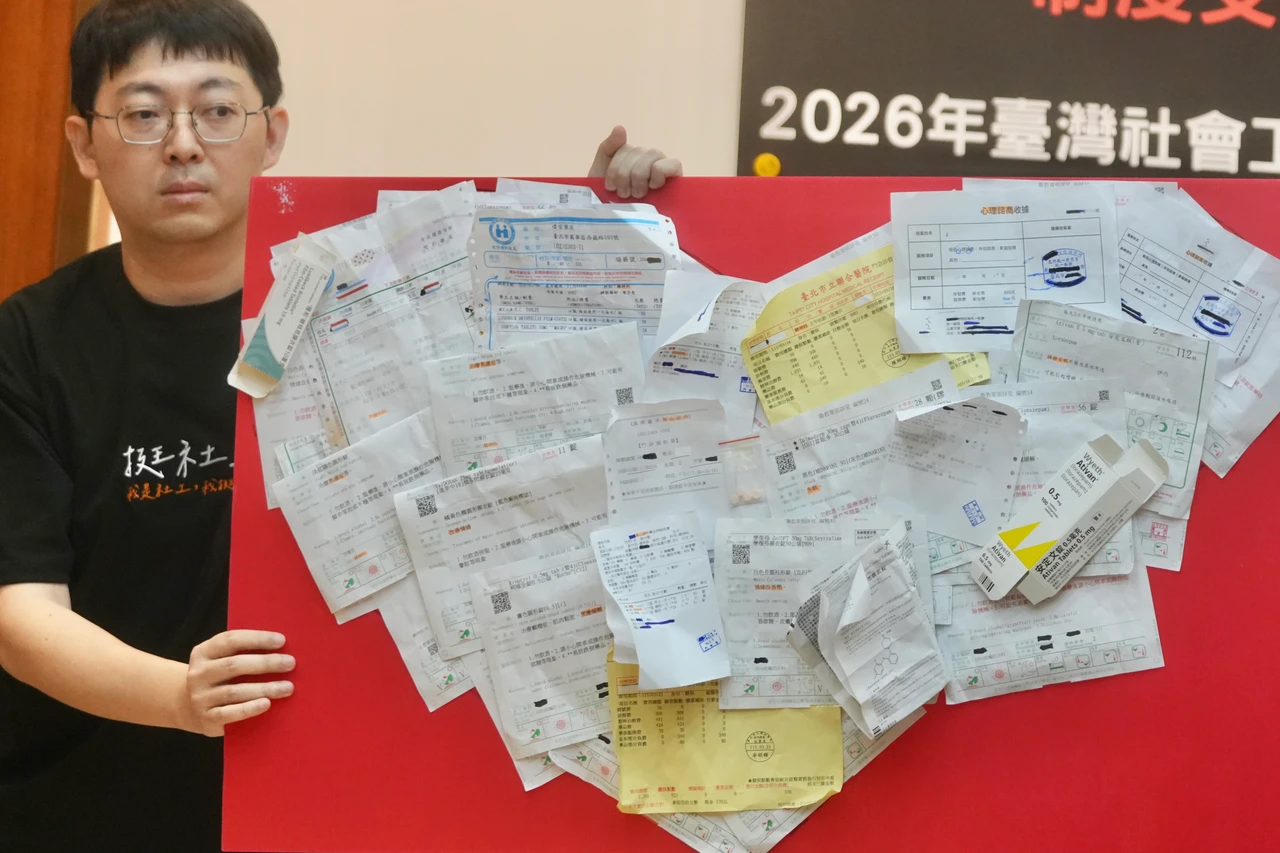 社工不是志工！首份調查揭近八成過勞　轟制度支持力僅28.62分「死當」