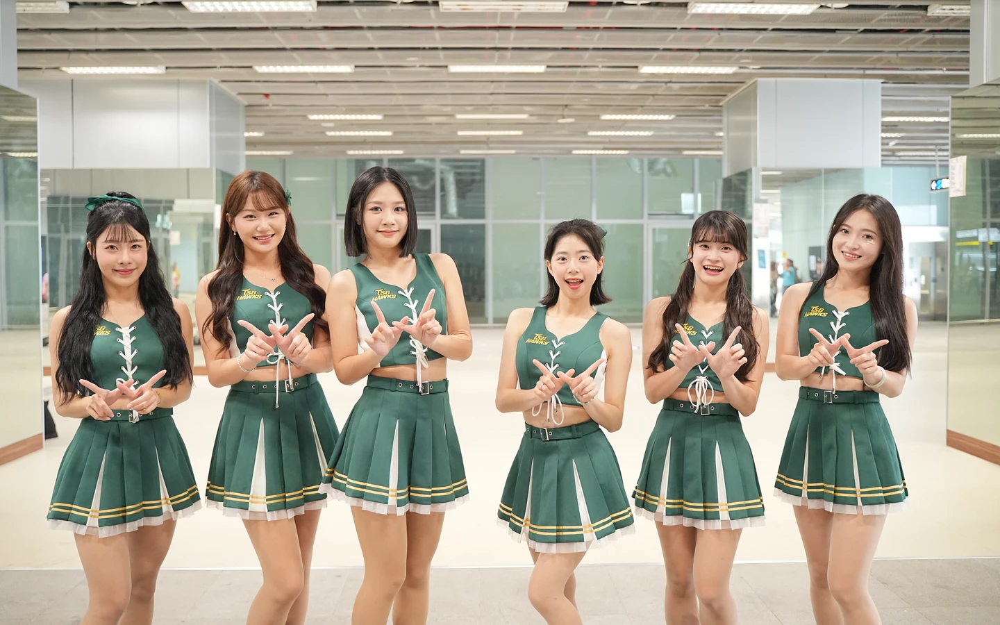 中職｜台鋼主場開幕戰下周登場！啦啦隊快閃高雄新地標　揪球迷「做伙跳」應援