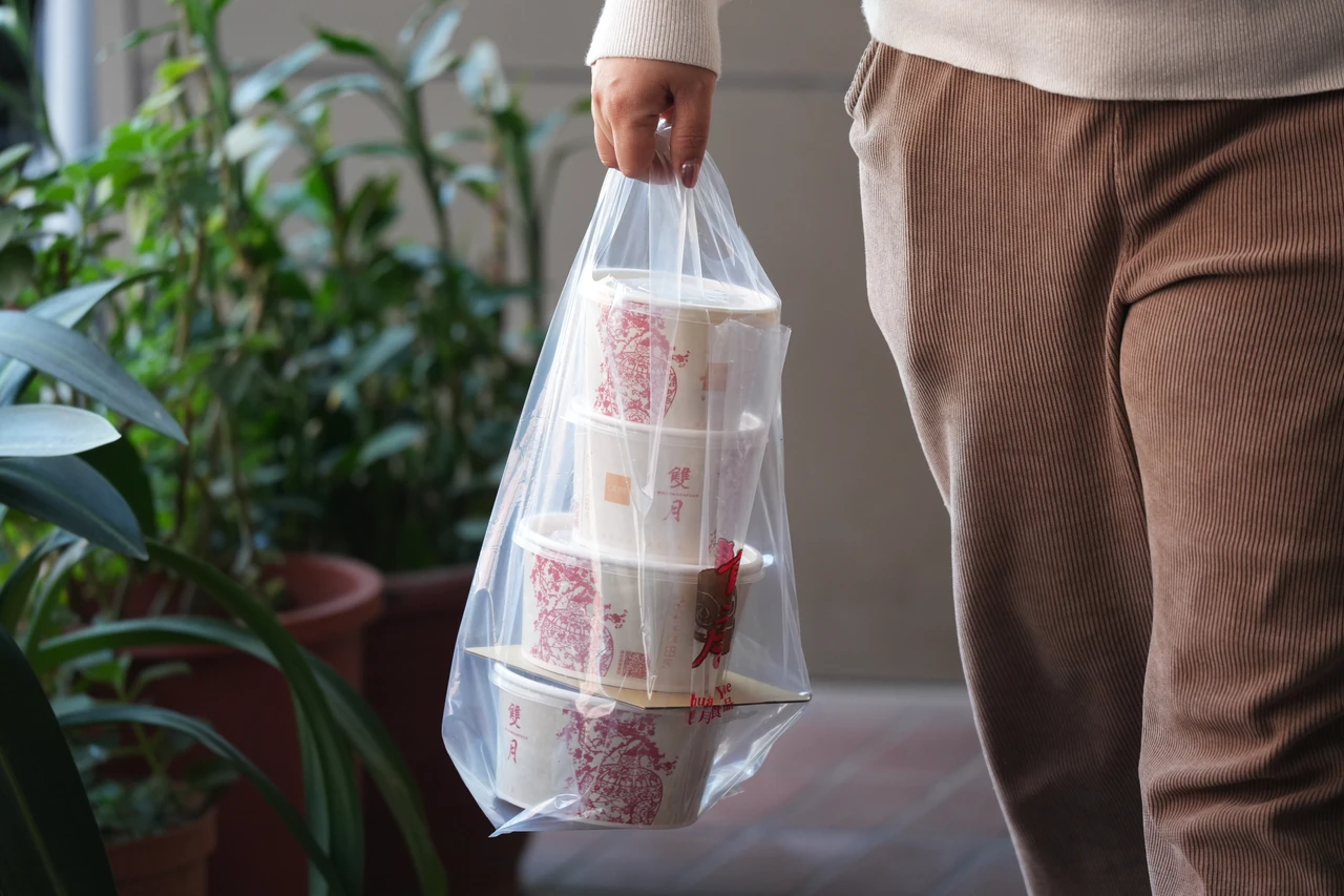 不只好市多！家樂福跟進限購令「耐熱袋、垃圾袋」每人限買1組