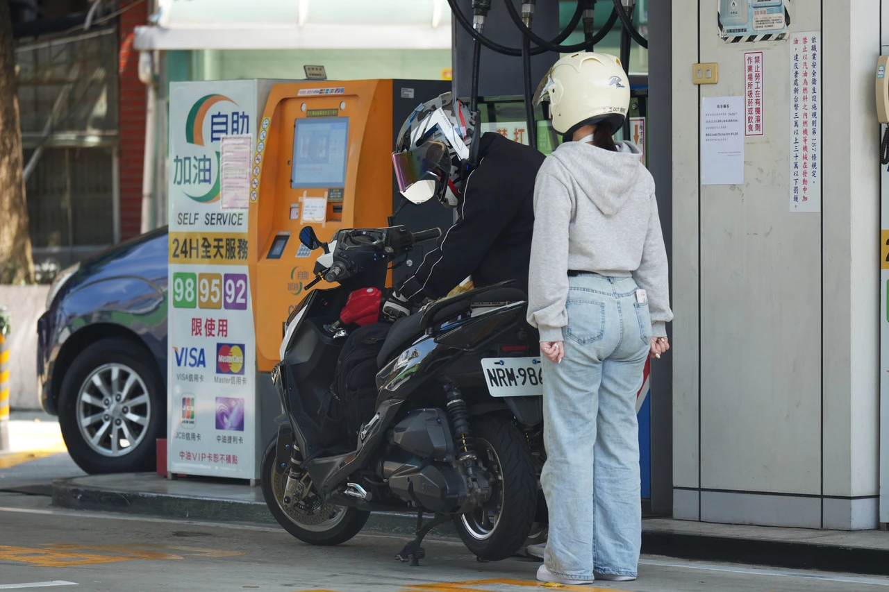 中油宣布下周一汽柴油價格凍漲　美伊開戰後已吸收107億成本