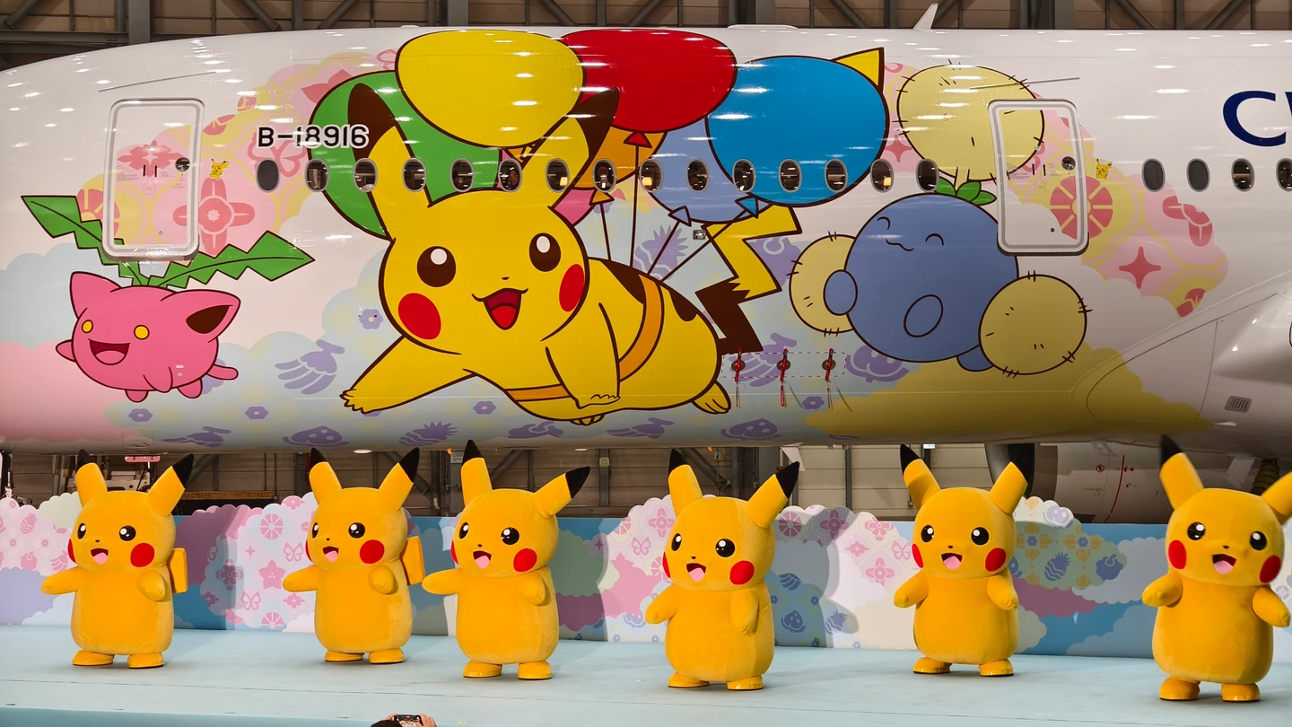 本周感動一瞬間｜車輪餅「同心圓」女兒接班／13隻寶可夢躍上華航機身