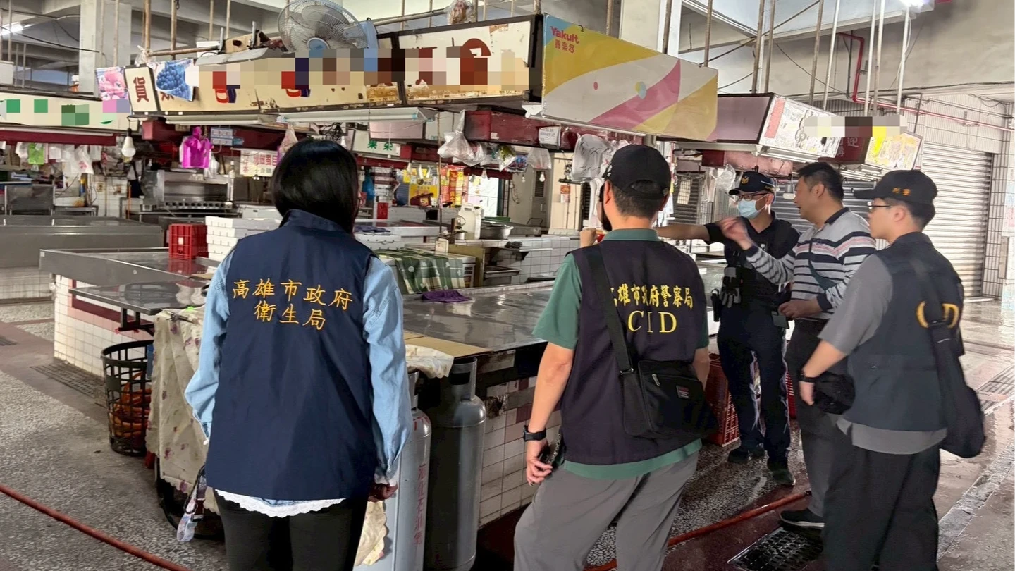 高雄正義市場春捲案140人就醫　12人驗出沙門氏菌！衛生局重罰攤商144萬元