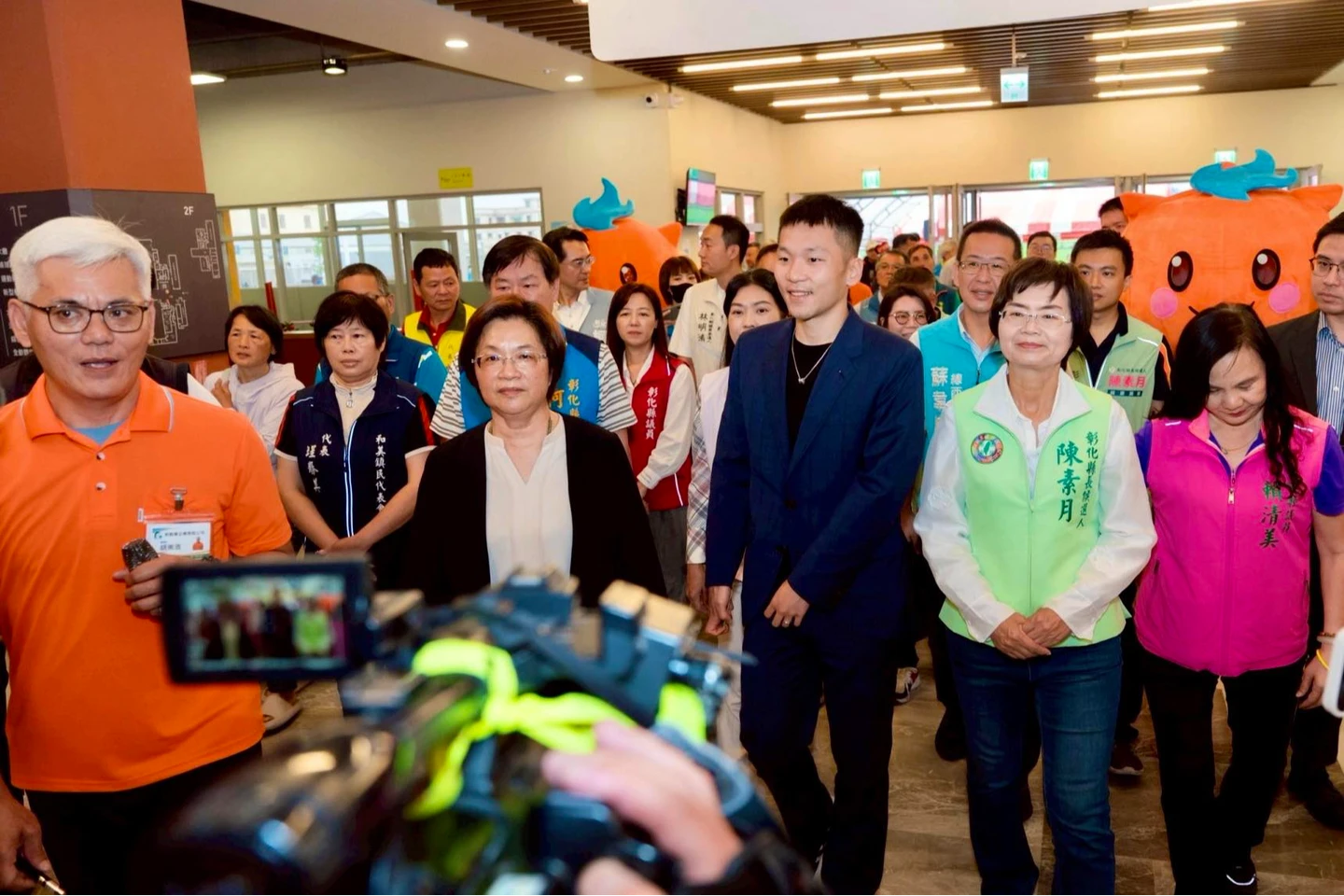 尷尬！王惠美當面遞計畫書爭預算　遭李洋回「6個字」驚喊：不收就對了