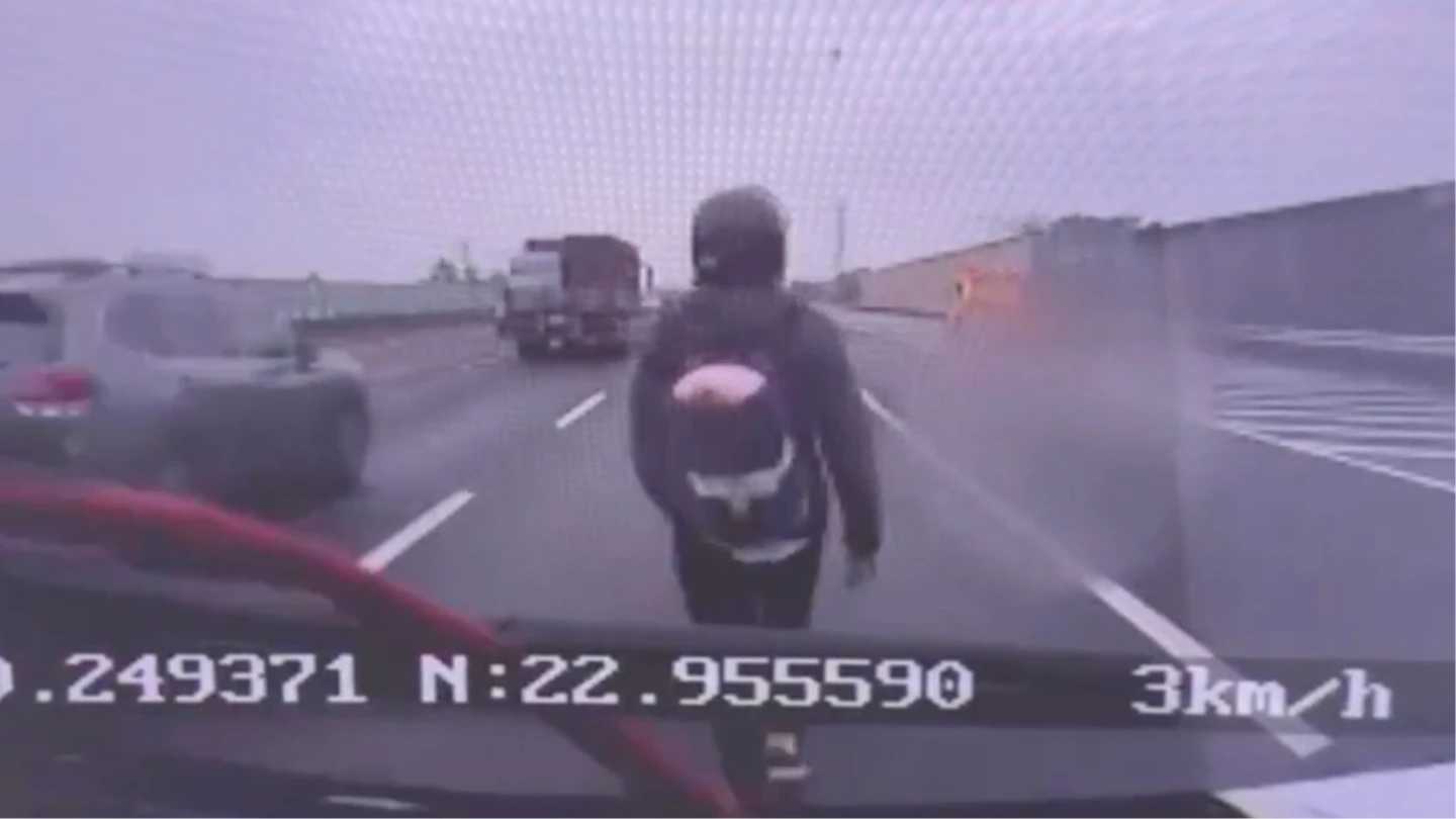 22歲騎士闖國道逆向狂飆！還囂張攔貨車揍司機　動機超傻眼