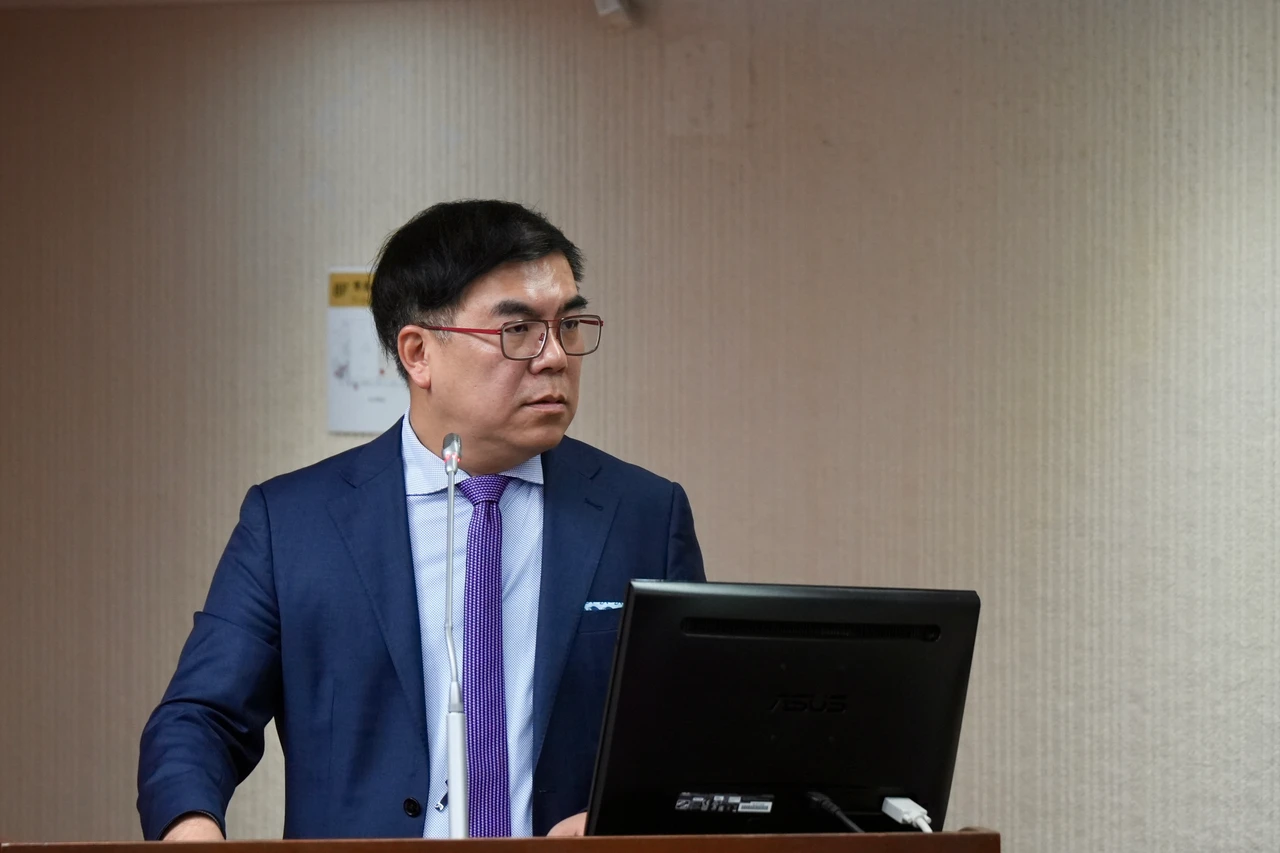 國人年用百億個塑膠袋　彭啟明坦言：減塑最後一哩路「這裡」最困難