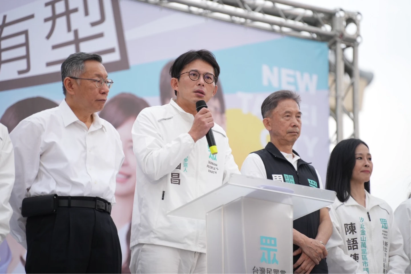 拼藍白民調！黃國昌誇口100天解決290個問題　「做不好隨時打包走人」