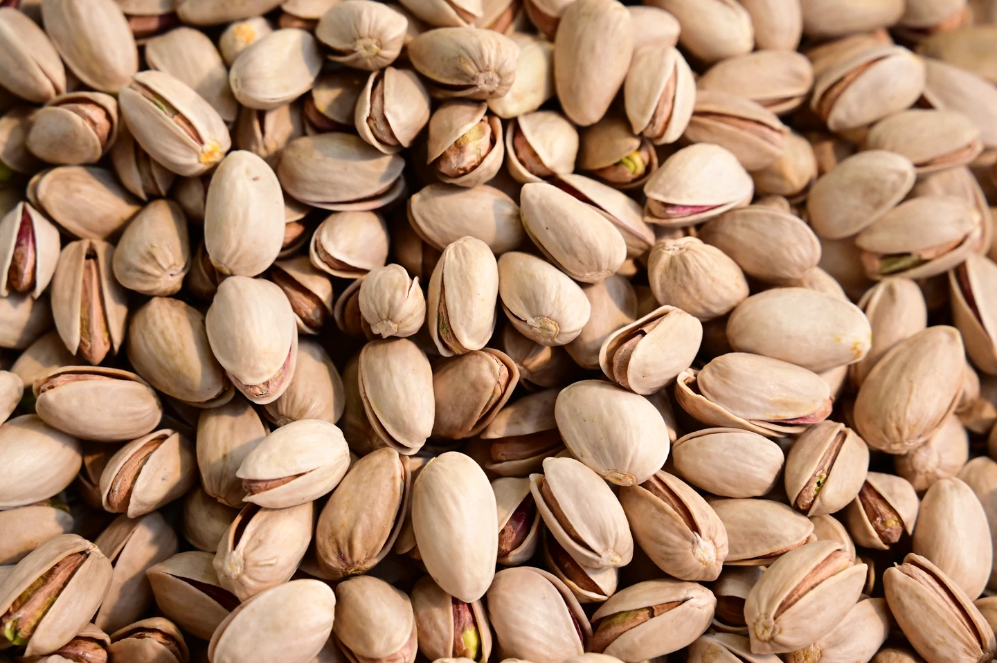 「杜拜巧克力」原料告急！伊朗戰火擾亂開心果出口　價格飆逾8年新高