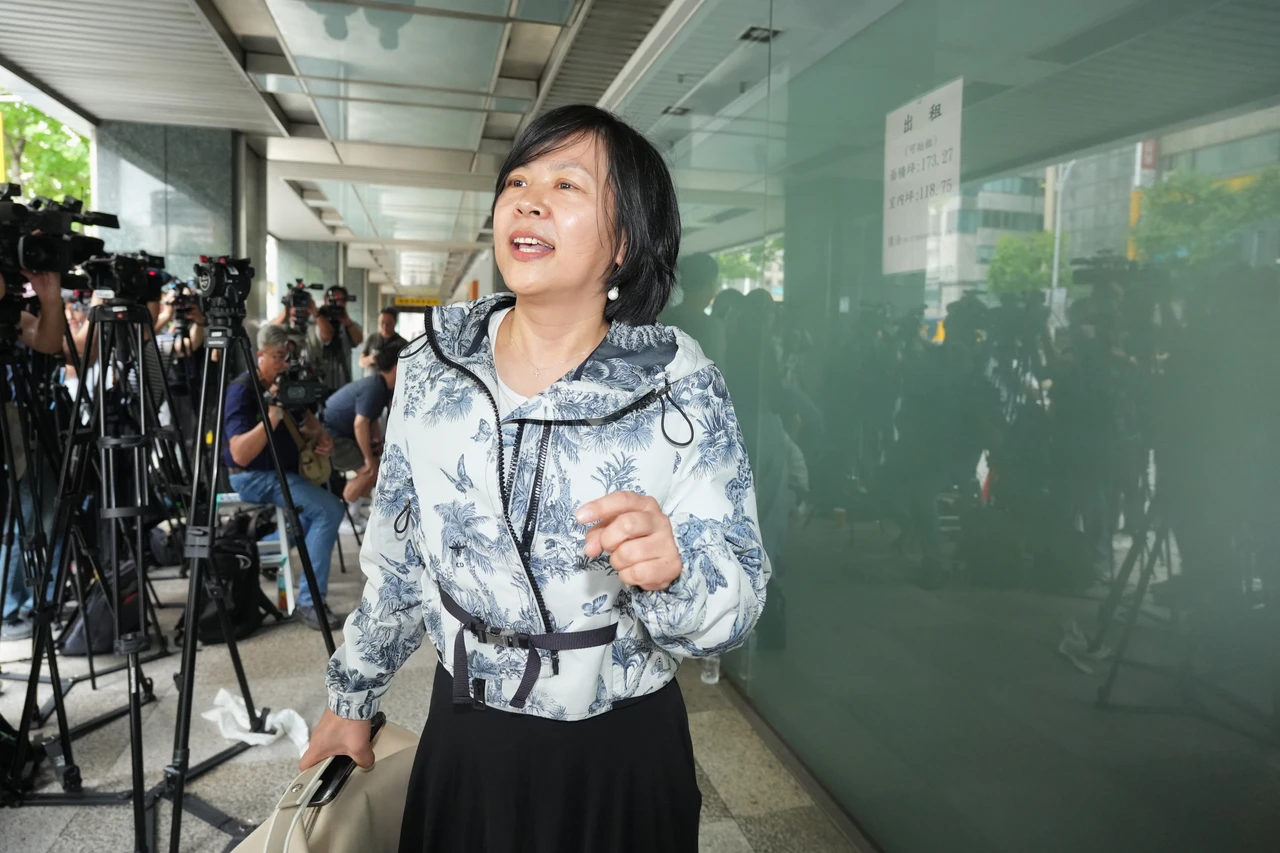 人物｜民眾黨開鍘止血！李貞秀短暫國會生涯畫句點　首位陸配立委登板黯然退場