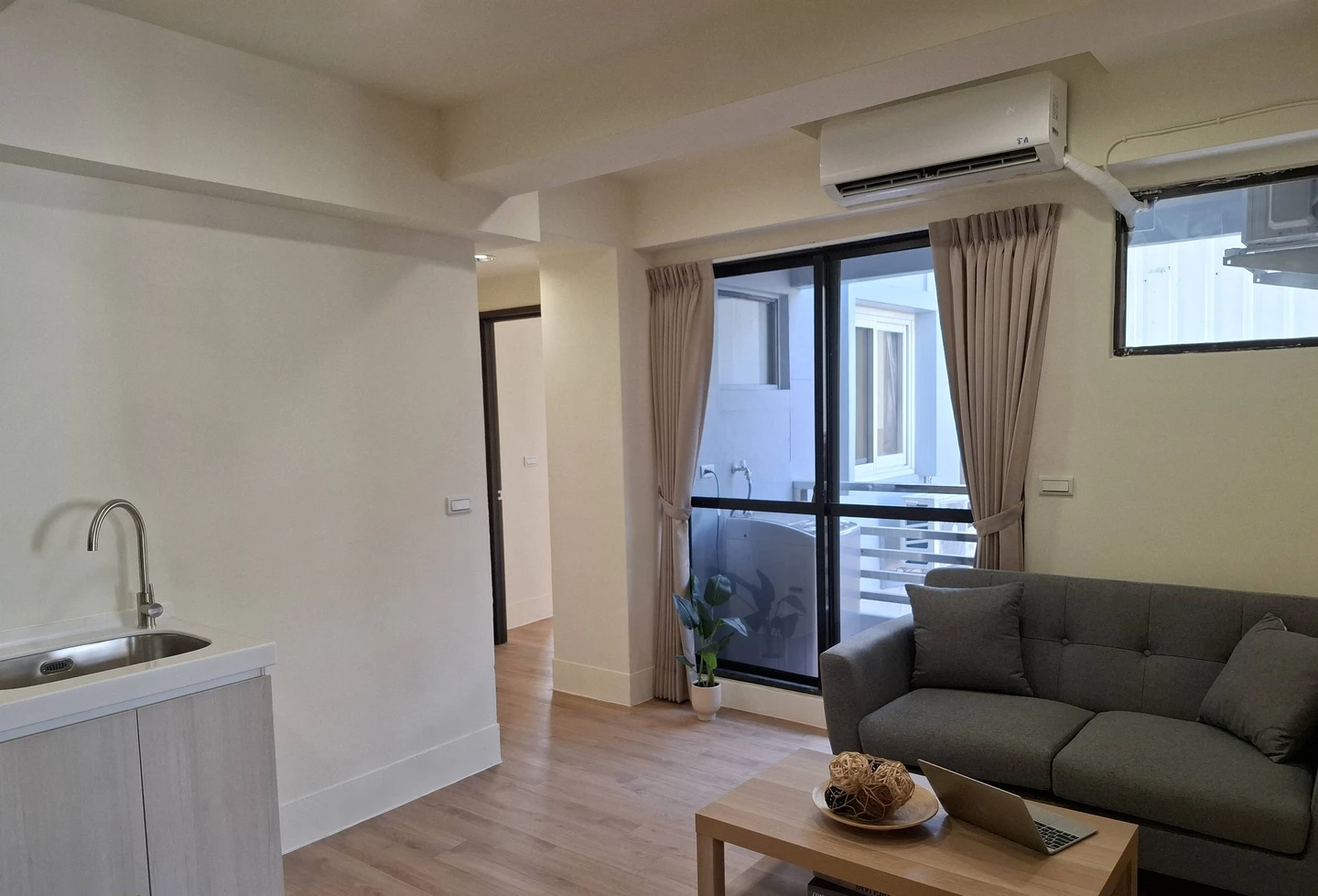 月付1.5至2.7萬元「拎包入住」　台鐵台中老宿舍翻新出租率近8成　