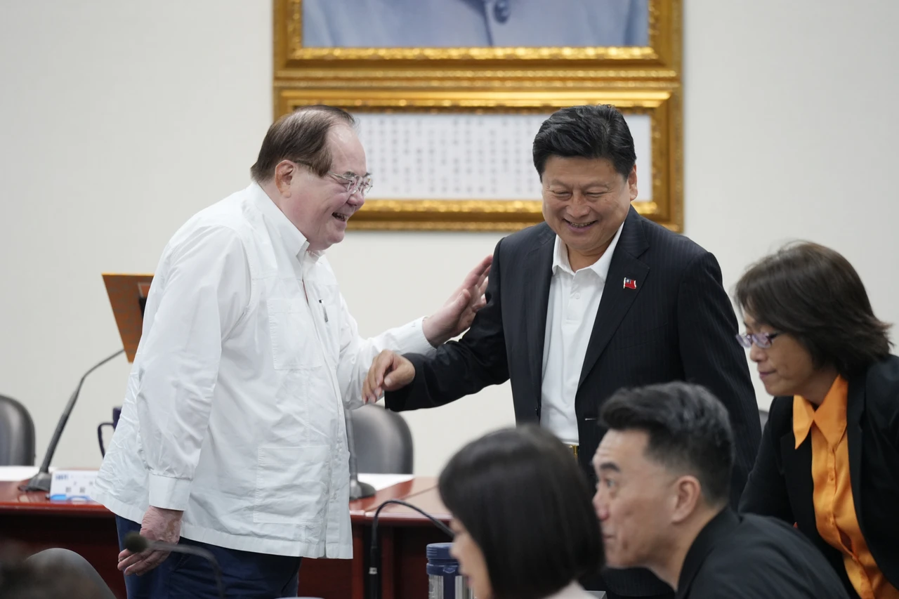 李乾龍座車被裝追蹤器！藍營控賴清德掌握情偵監系統　民進黨：烏龍指控非第一次